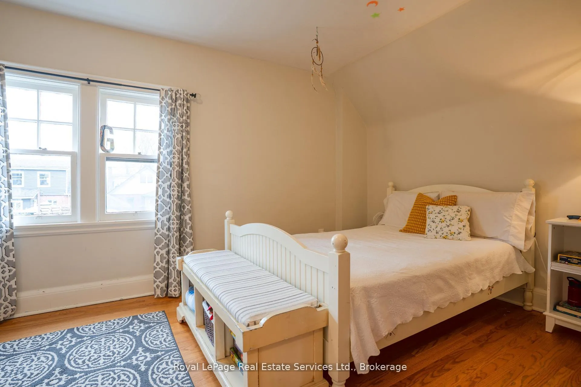 Photo 26 of 89 Edgemont Street S, Hamilton, Delta — HOMEH