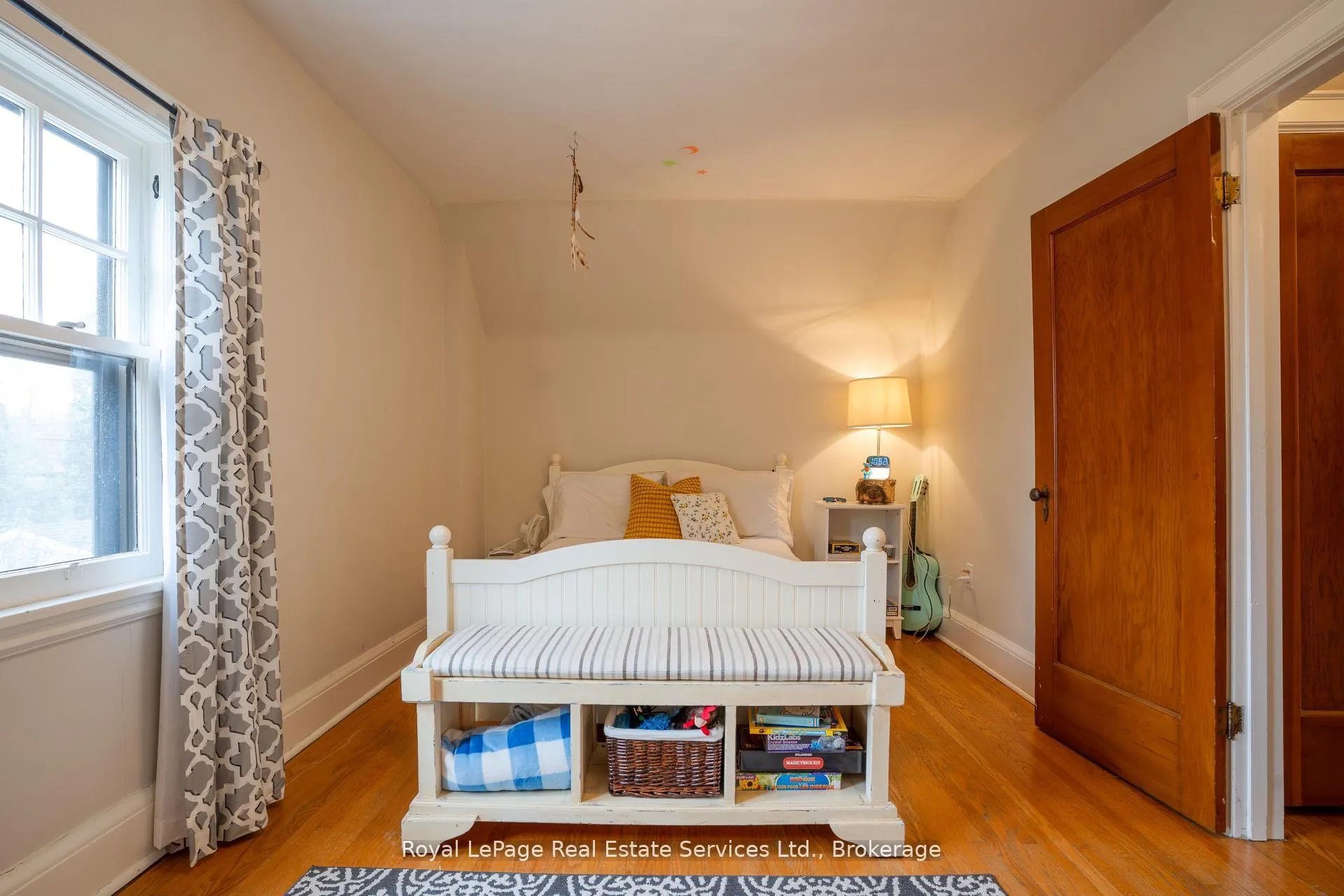 Photo 27 of 89 Edgemont Street S, Hamilton, Delta — HOMEH