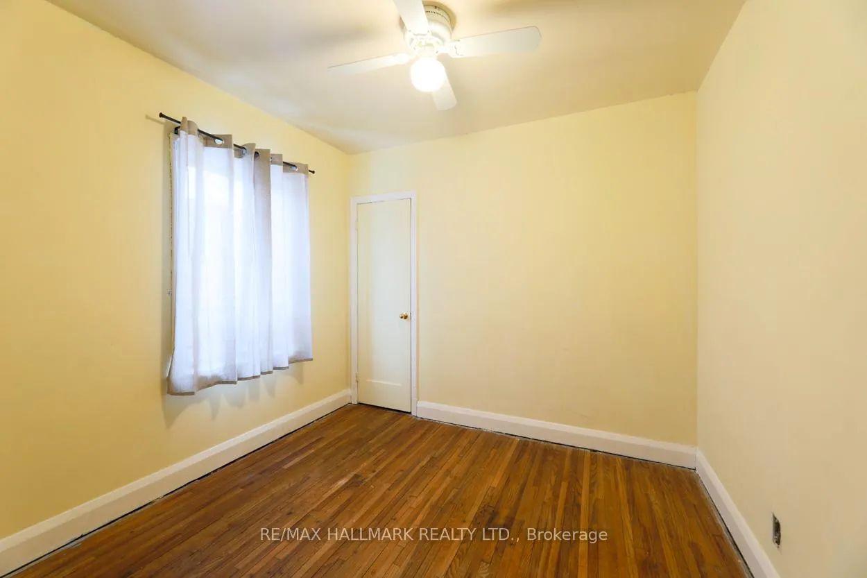 Photo 9 of 21 Phenix Drive, Scarborough, Birchcliffe-Cliffside — HOMEH