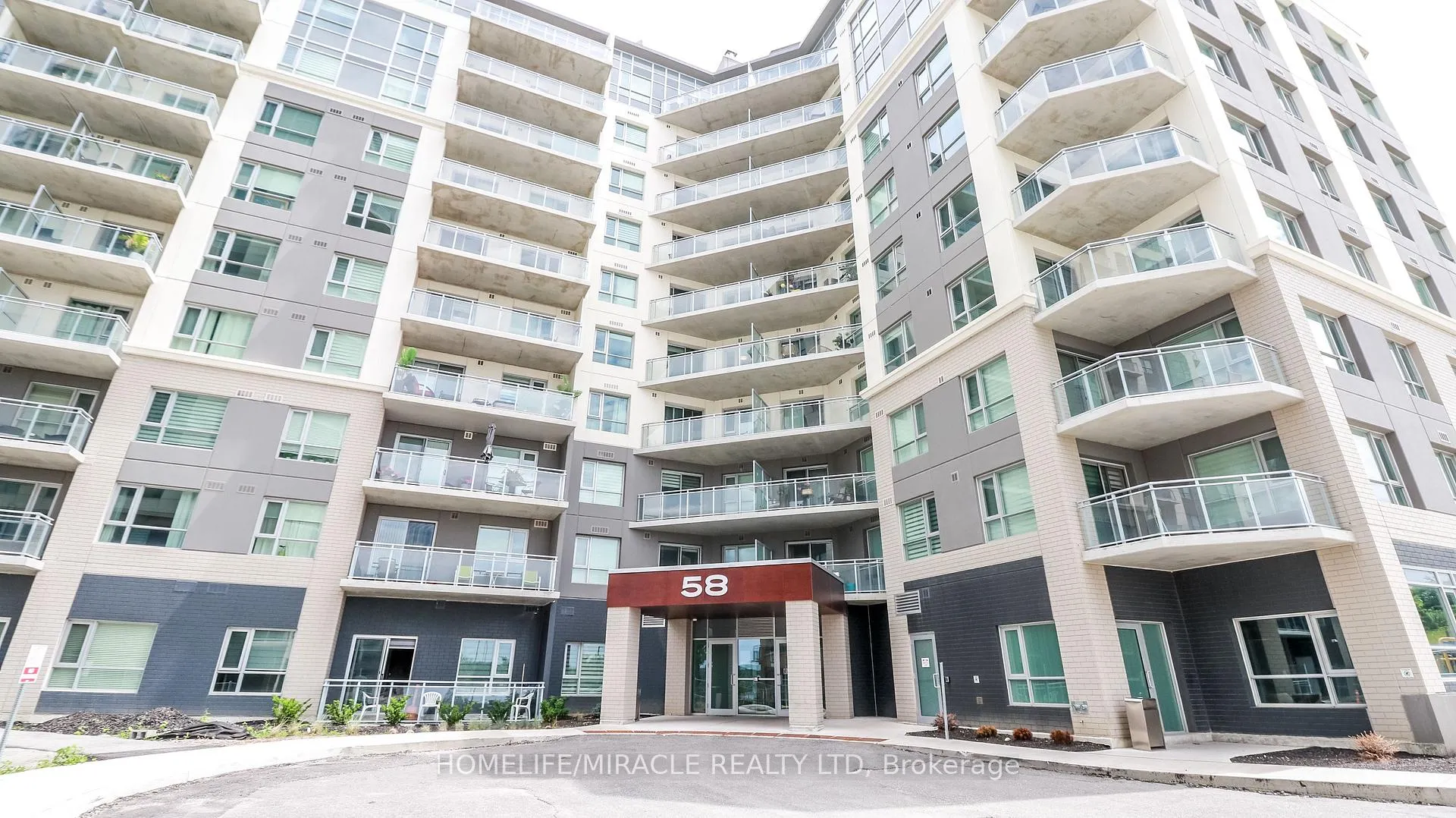 Photo 3 of Unit 501, 58 Lakeside Terrace, Barrie, Little Lake — HOMEH