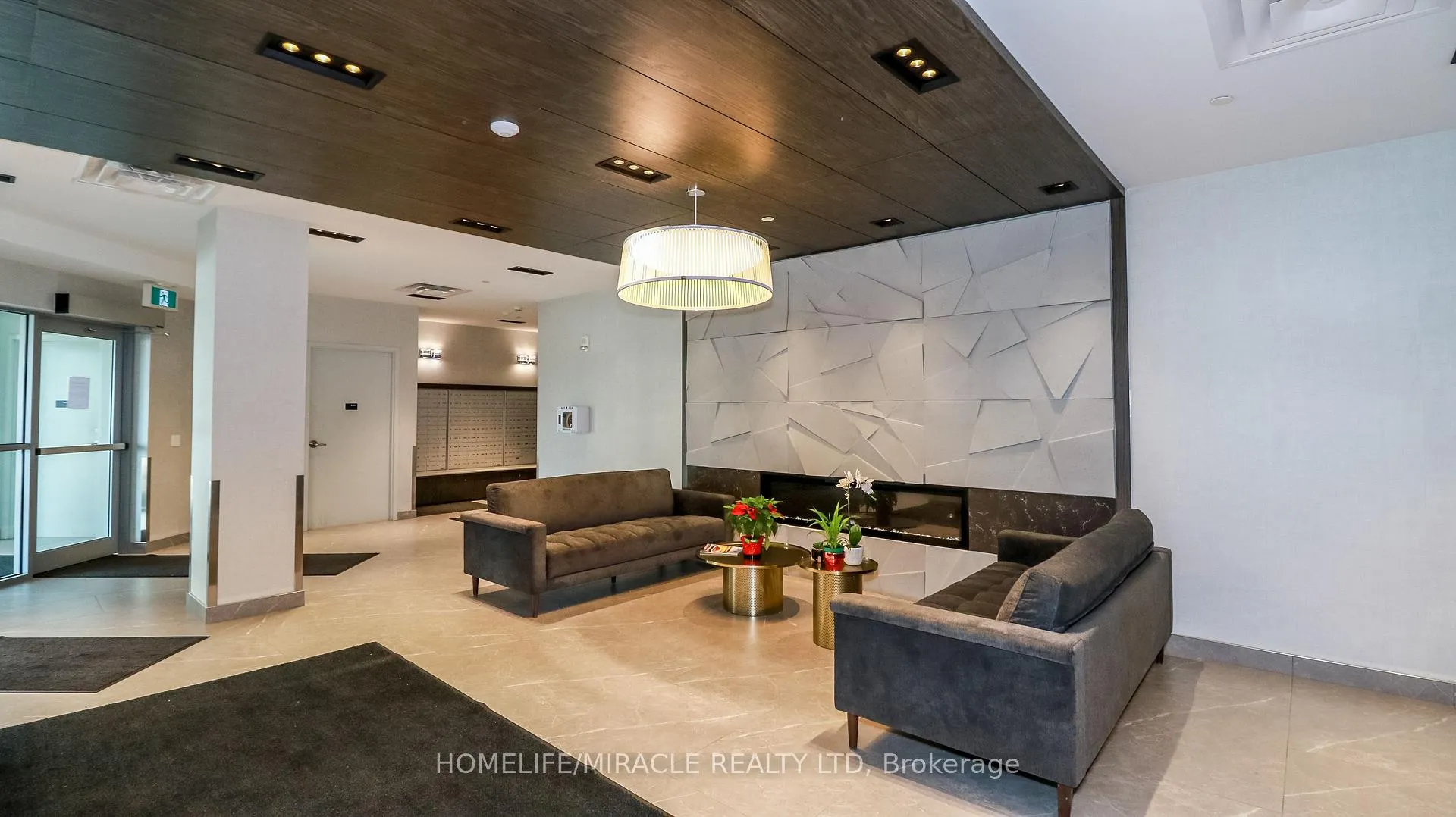 Photo 9 of Unit 501, 58 Lakeside Terrace, Barrie, Little Lake — HOMEH
