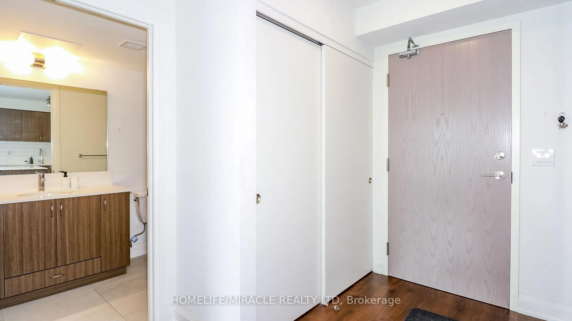 Photo 16 of Unit 501, 58 Lakeside Terrace, Barrie, Little Lake — HOMEH
