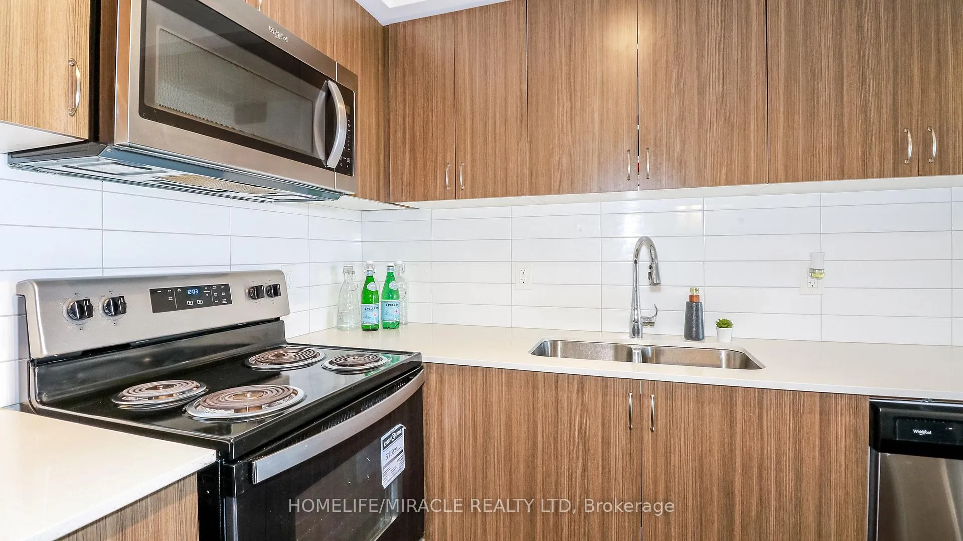 Photo 19 of Unit 501, 58 Lakeside Terrace, Barrie, Little Lake — HOMEH
