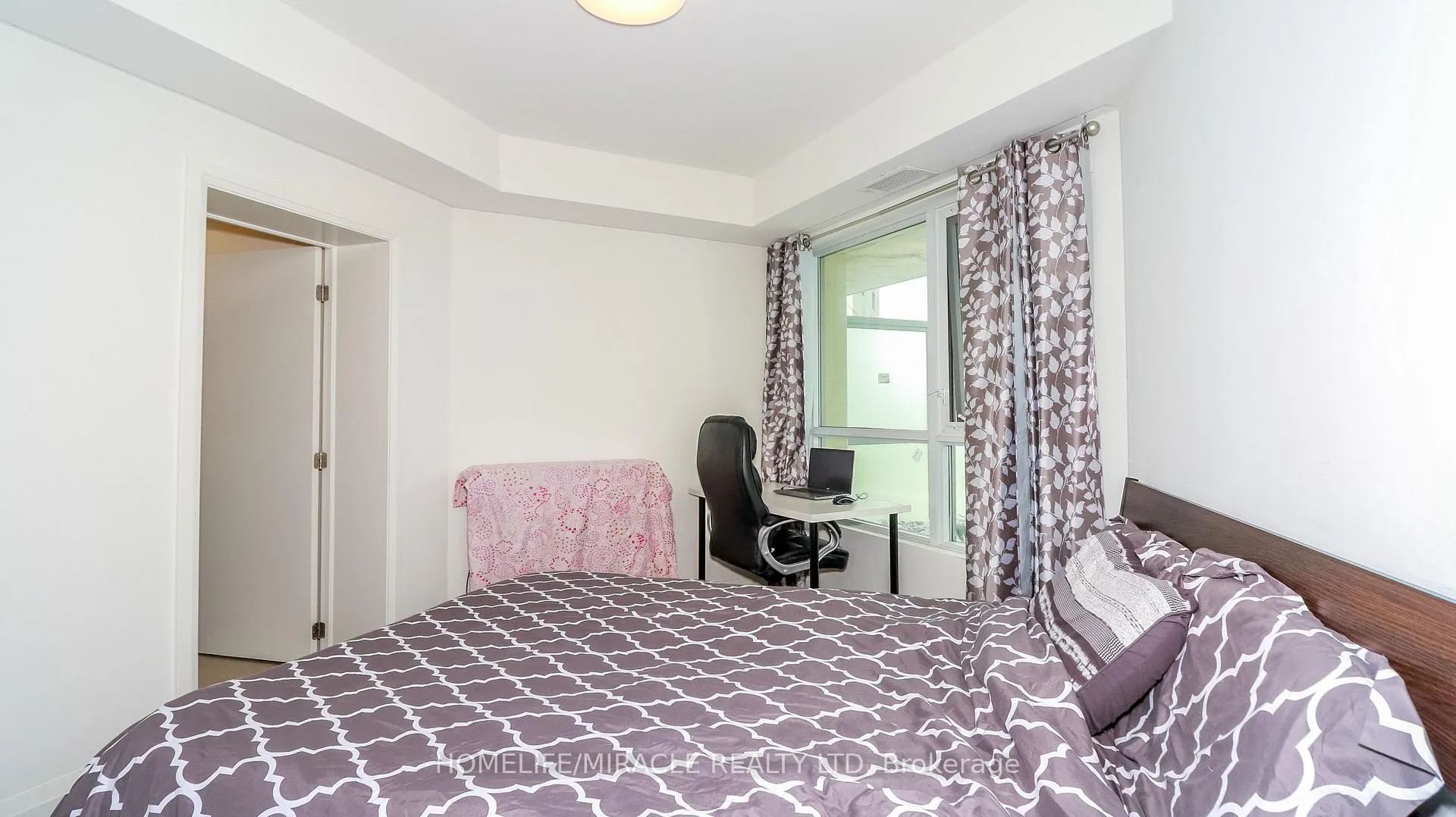 Photo 25 of Unit 501, 58 Lakeside Terrace, Barrie, Little Lake — HOMEH