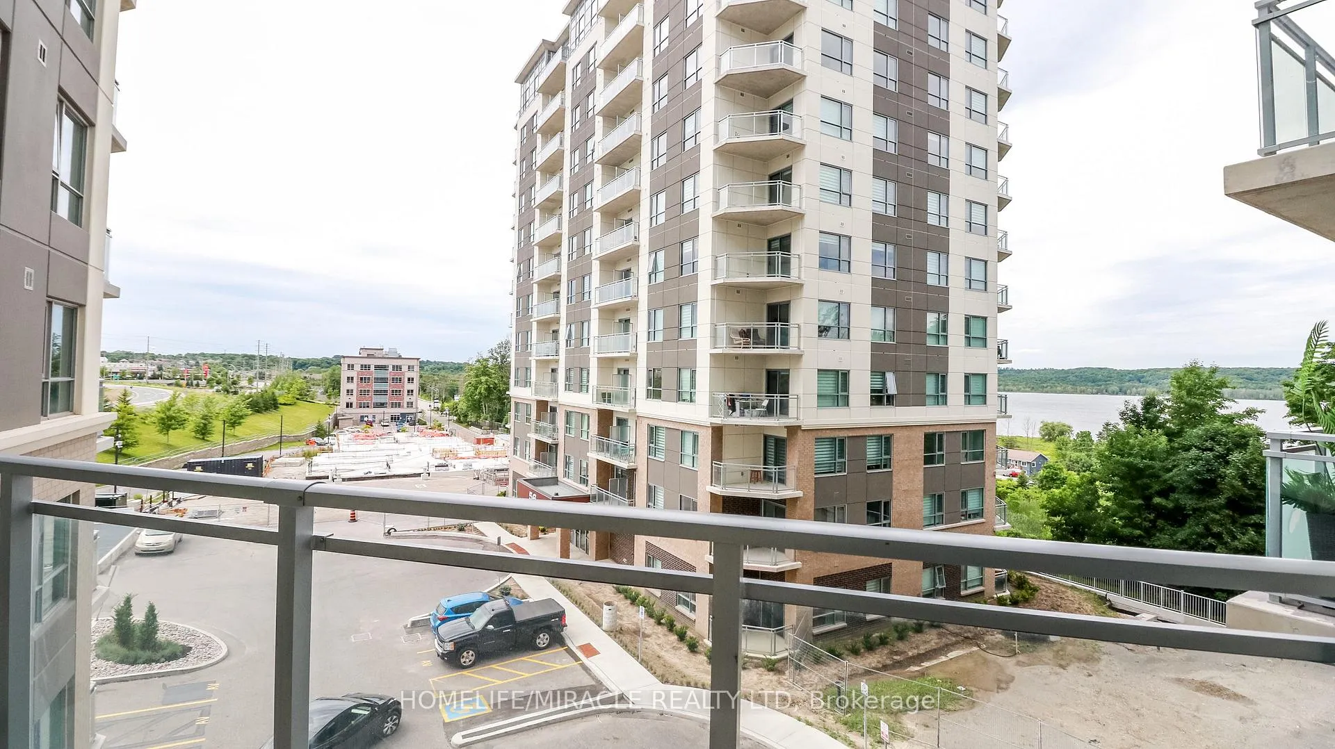 Photo 33 of Unit 501, 58 Lakeside Terrace, Barrie, Little Lake — HOMEH