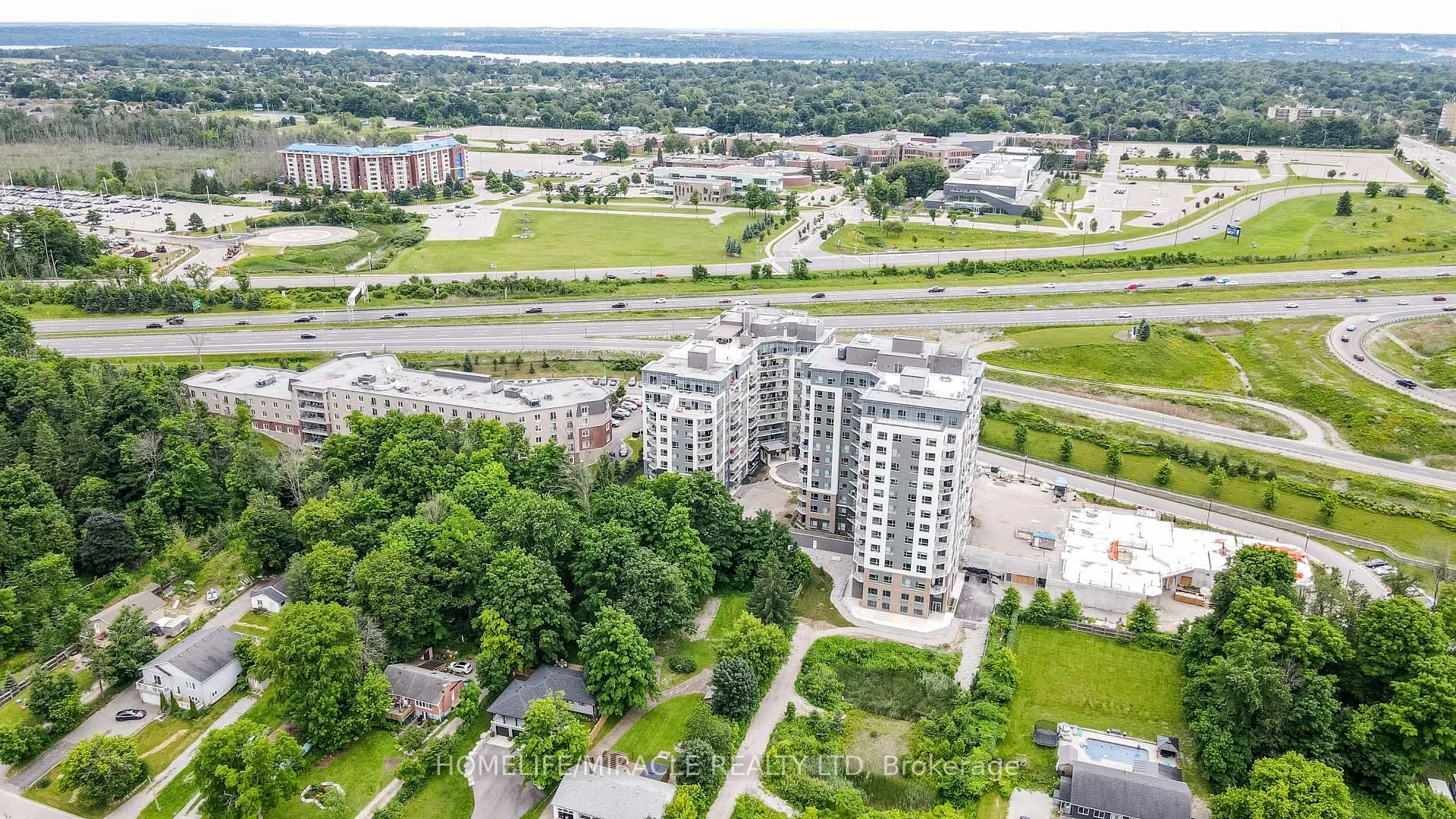 Photo 42 of Unit 501, 58 Lakeside Terrace, Barrie, Little Lake — HOMEH