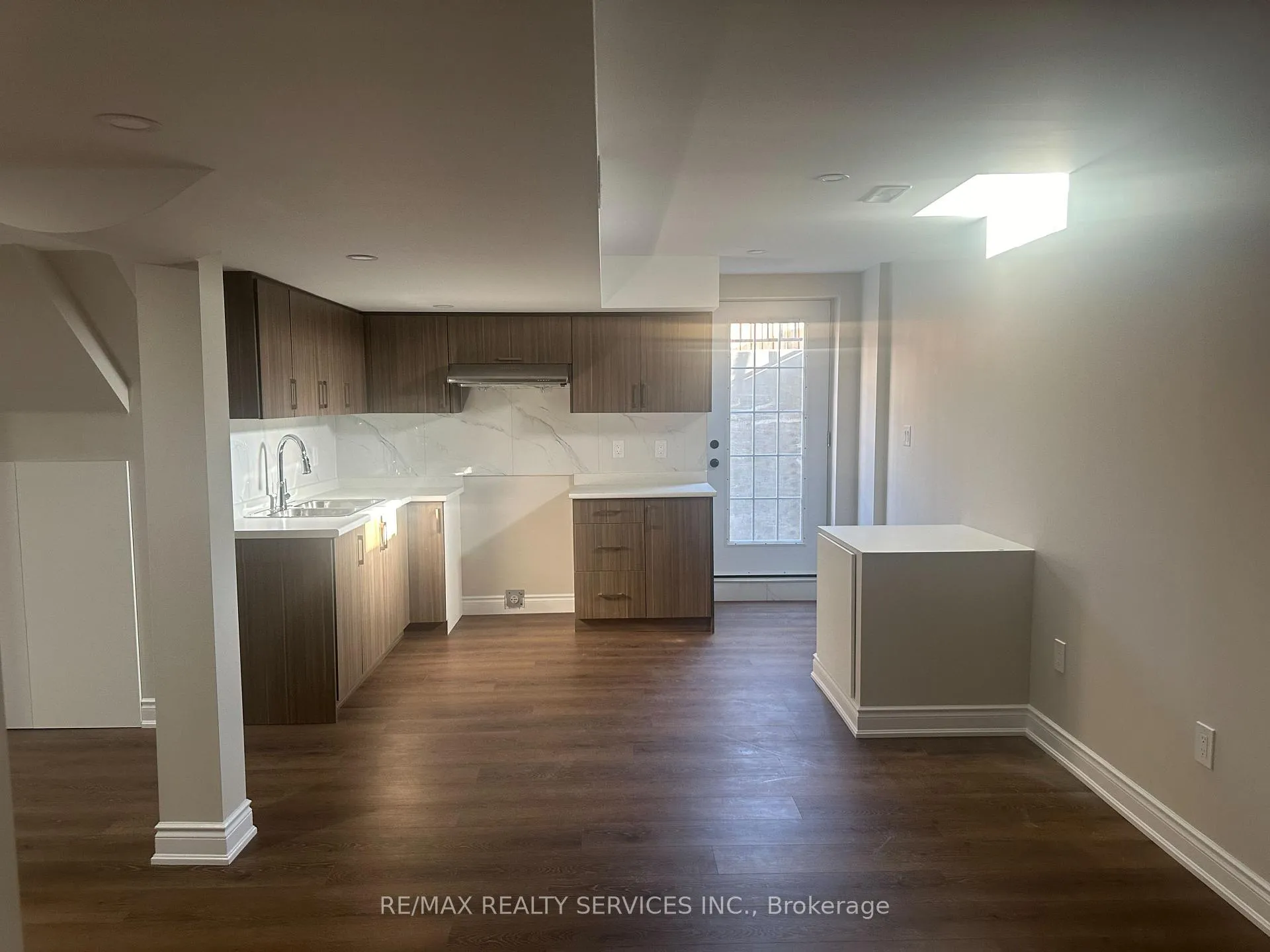 Photo 2 of Unit basement, 15 Powell Dr, Brampton, Sandringham-Wellington — HOMEH