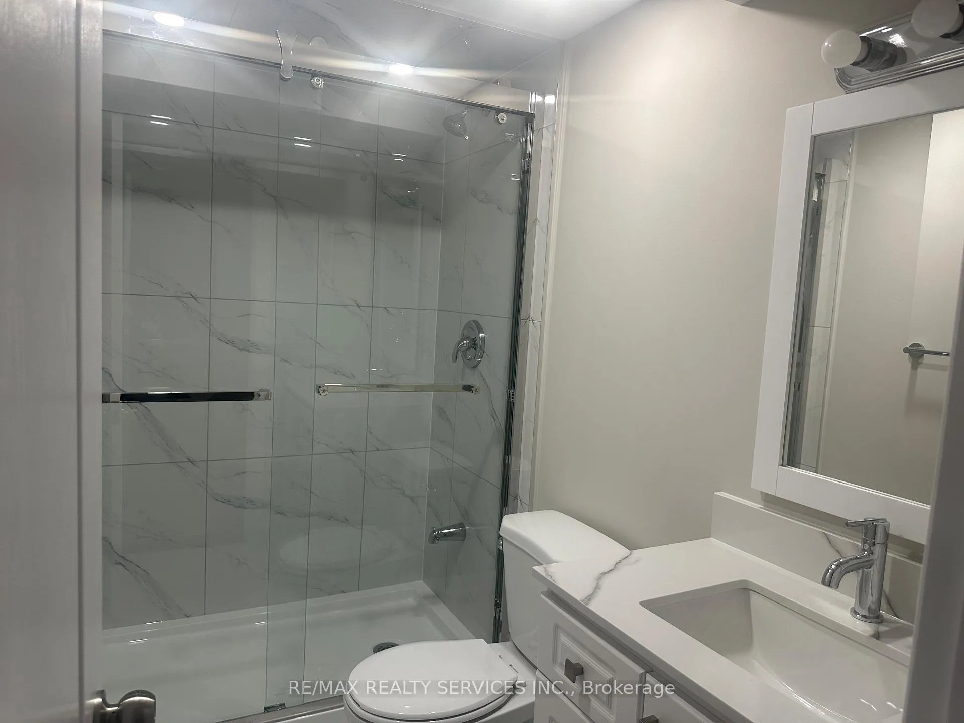Photo 3 of Unit basement, 15 Powell Dr, Brampton, Sandringham-Wellington — HOMEH