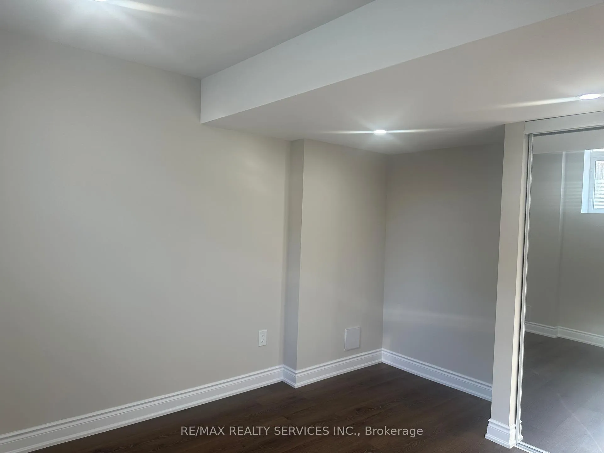 Photo 8 of Unit basement, 15 Powell Dr, Brampton, Sandringham-Wellington — HOMEH