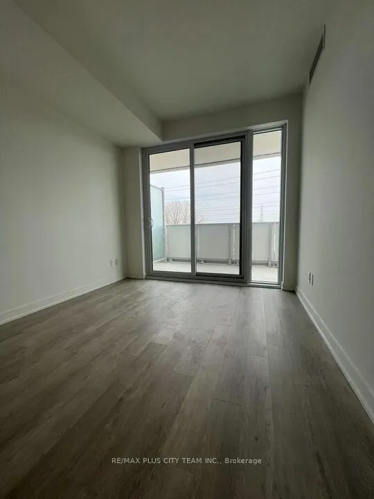 Photo 2 of Unit 207, 1010 Sandy Beach Rd, Pickering, Bay Ridges — HOMEH