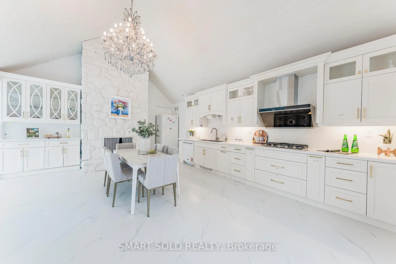 Photo 5 of 109 Main St, Markham, Unionville — HOMEH