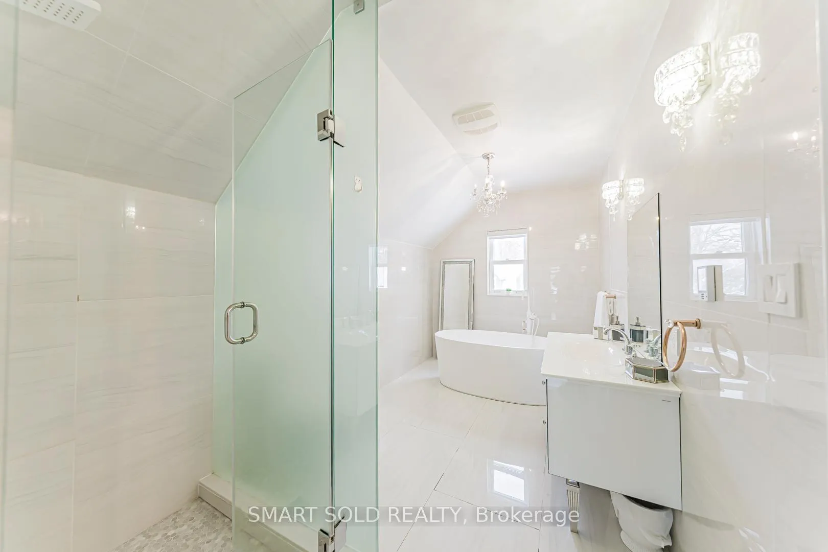 Photo 41 of 109 Main St, Markham, Unionville — HOMEH