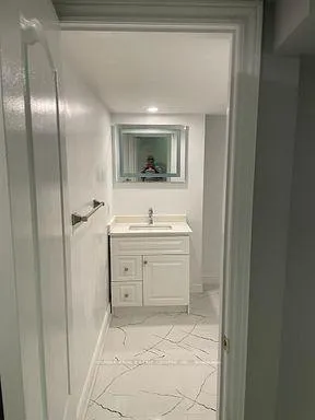 Photo 20 of Unit basement, 82 Banbridge Cres, Brampton, Credit Valley — HOMEH