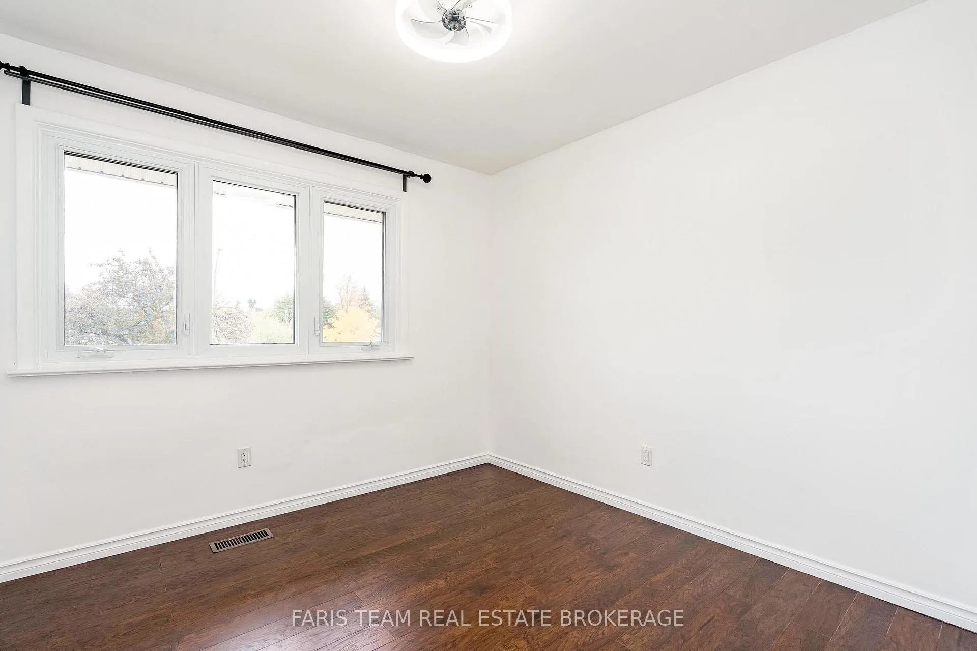 Photo 19 of 128 Rose St, Barrie, Wellington — HOMEH