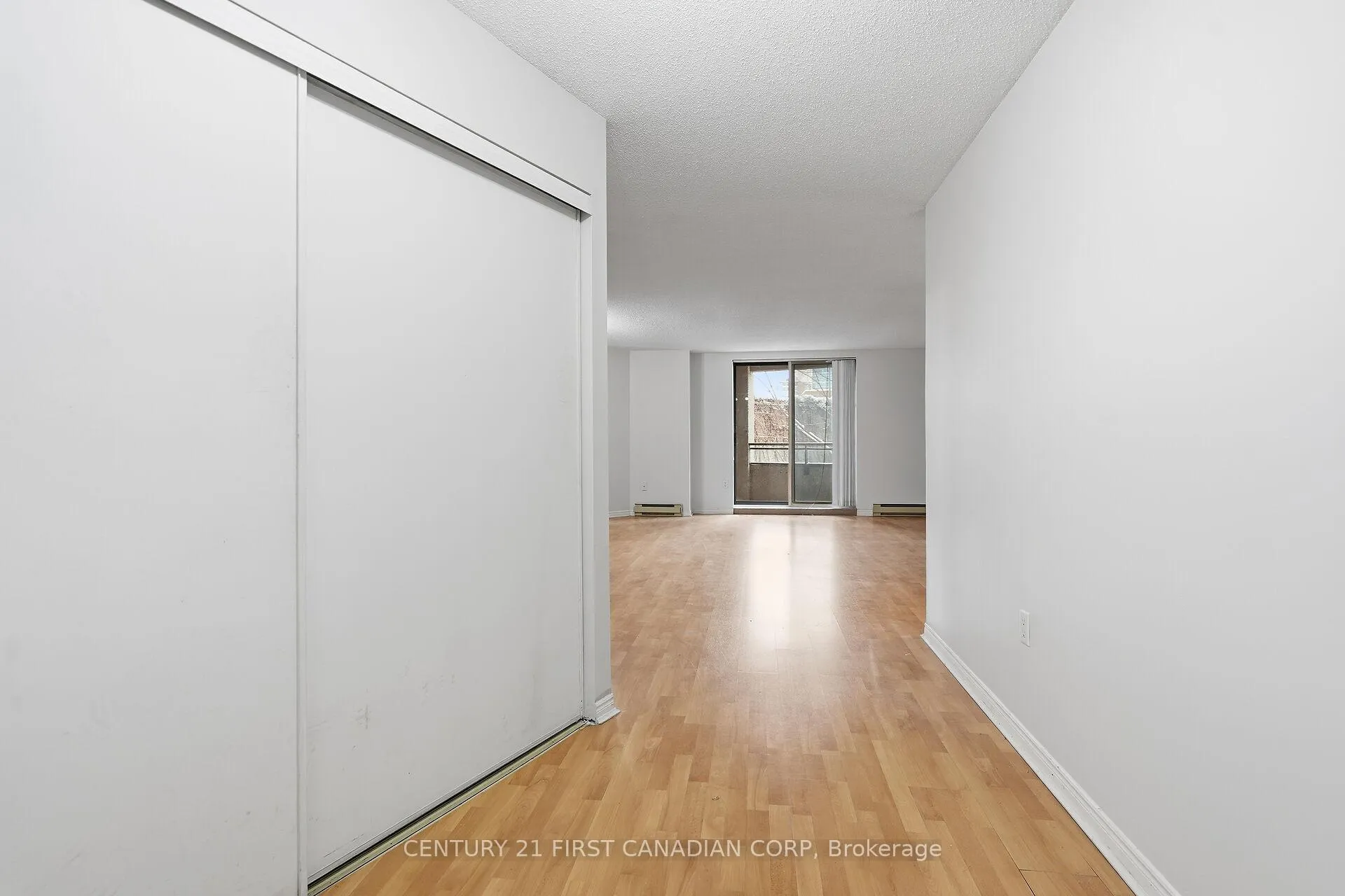 Photo 9 of Unit 402, 500 Talbot St, London, East F — HOMEH
