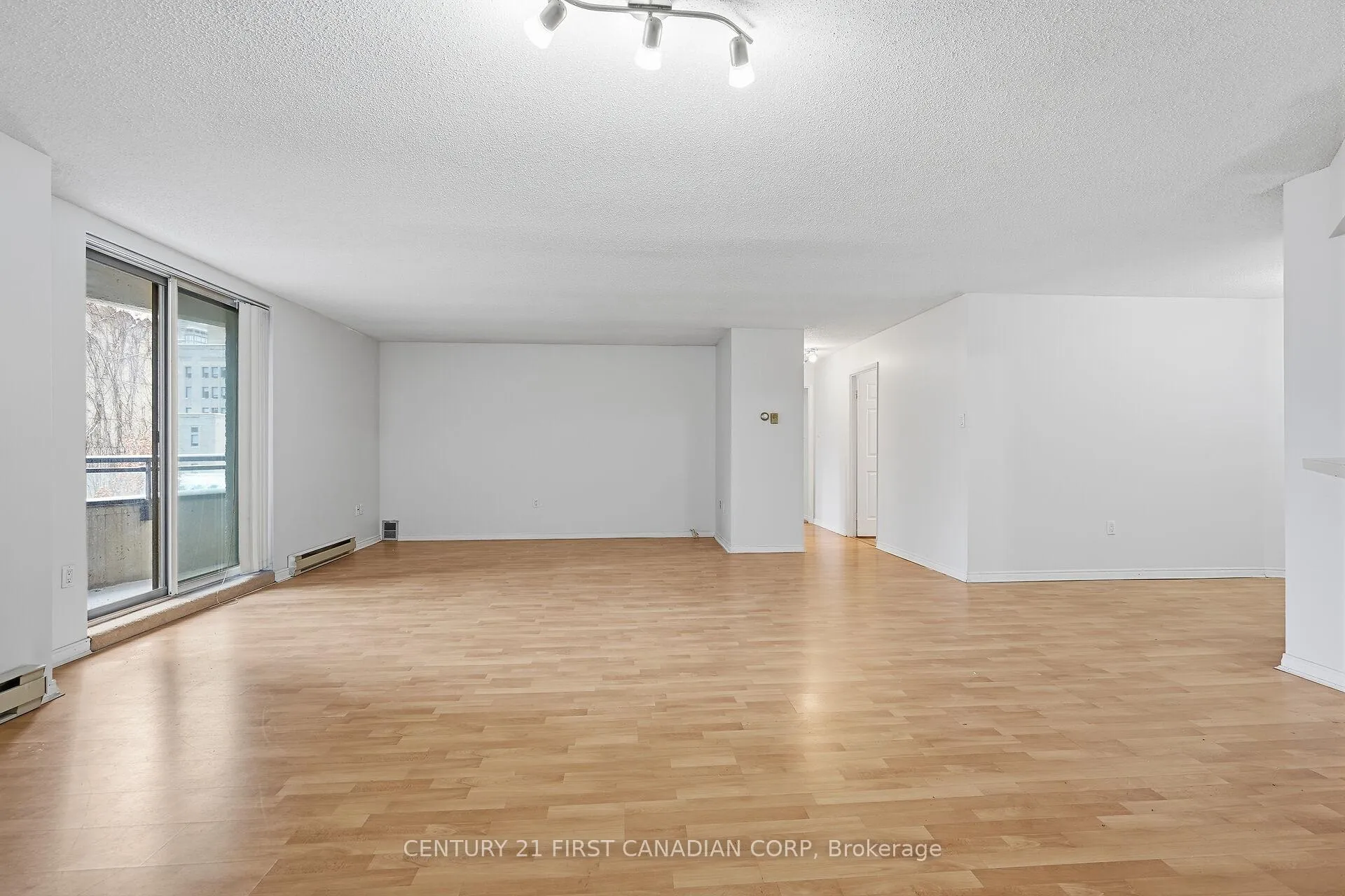 Photo 12 of Unit 402, 500 Talbot St, London, East F — HOMEH