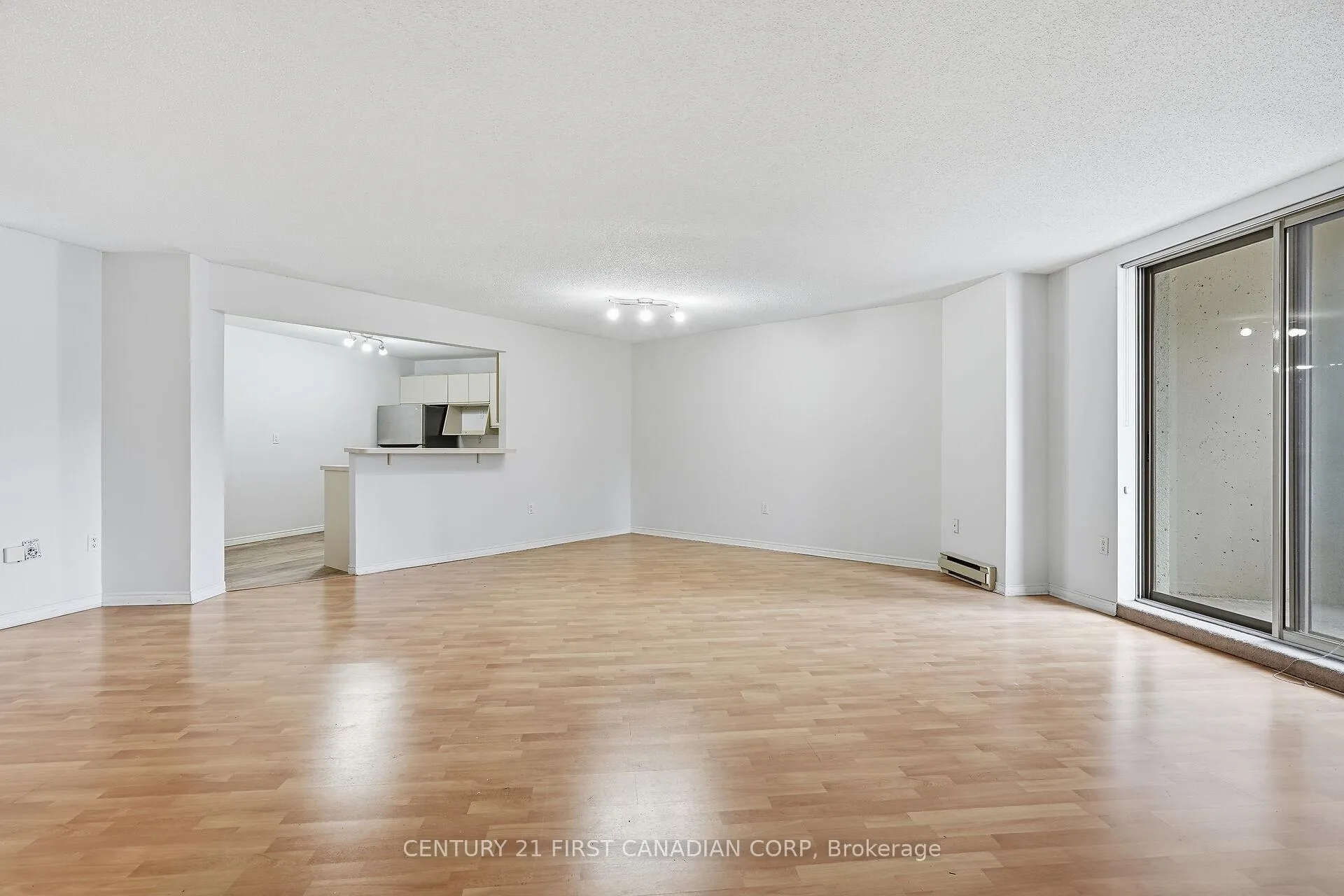 Photo 15 of Unit 402, 500 Talbot St, London, East F — HOMEH