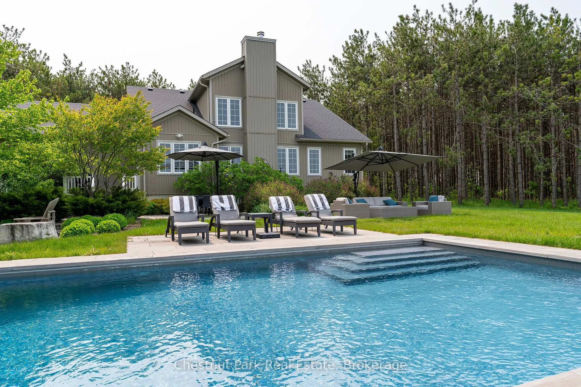 Front of 586219 Dufferin County Road 17