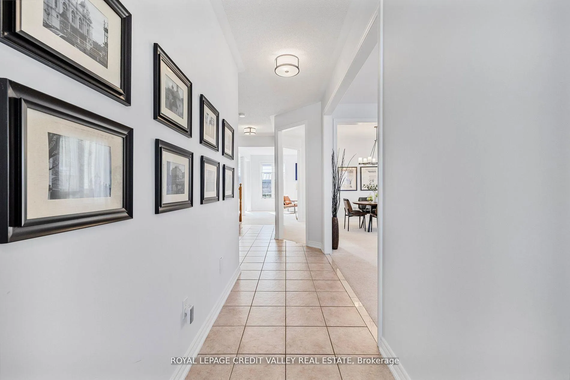 Photo 4 of 14 Larande Crt, Brampton, Bram West — HOMEH