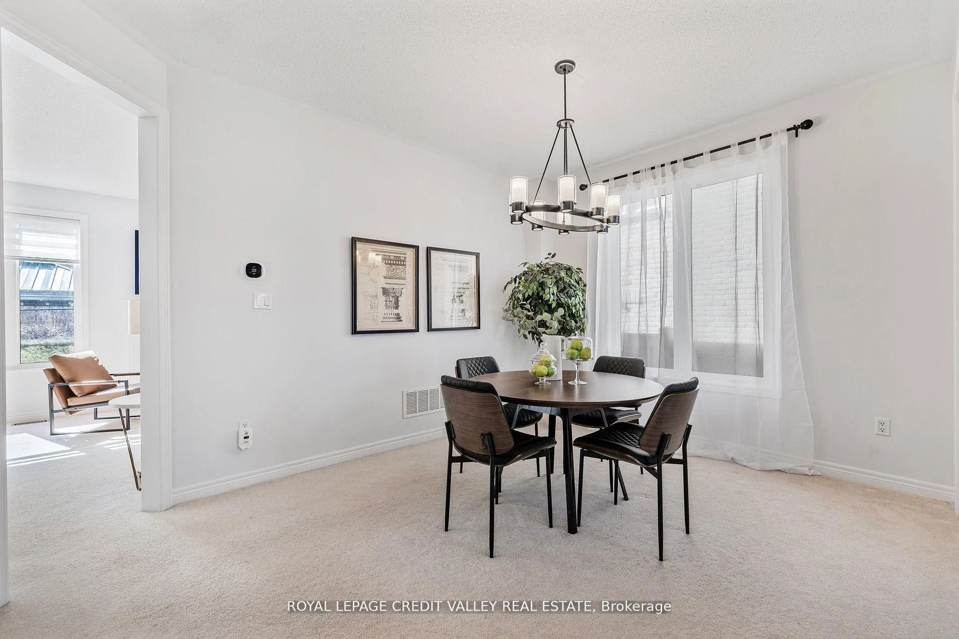 Photo 10 of 14 Larande Crt, Brampton, Bram West — HOMEH