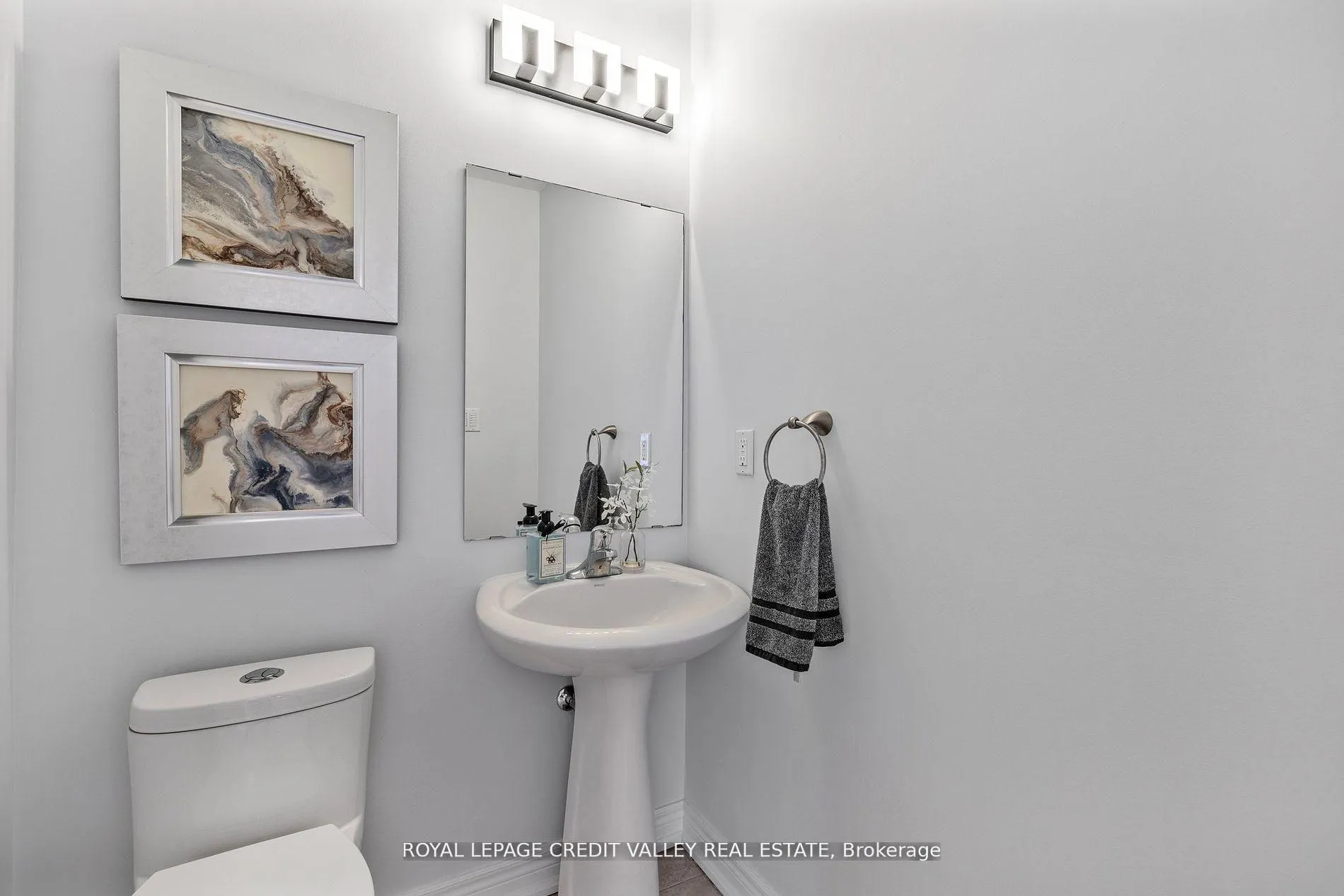 Photo 22 of 14 Larande Crt, Brampton, Bram West — HOMEH