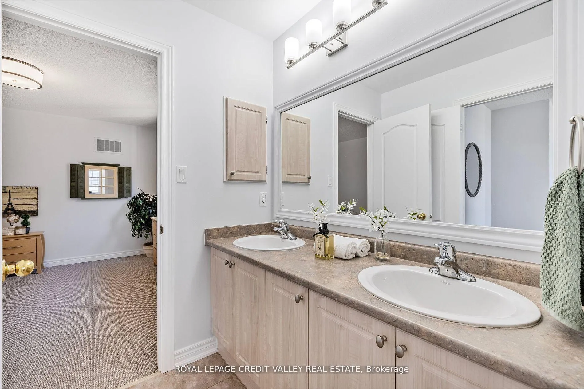 Photo 31 of 14 Larande Crt, Brampton, Bram West — HOMEH