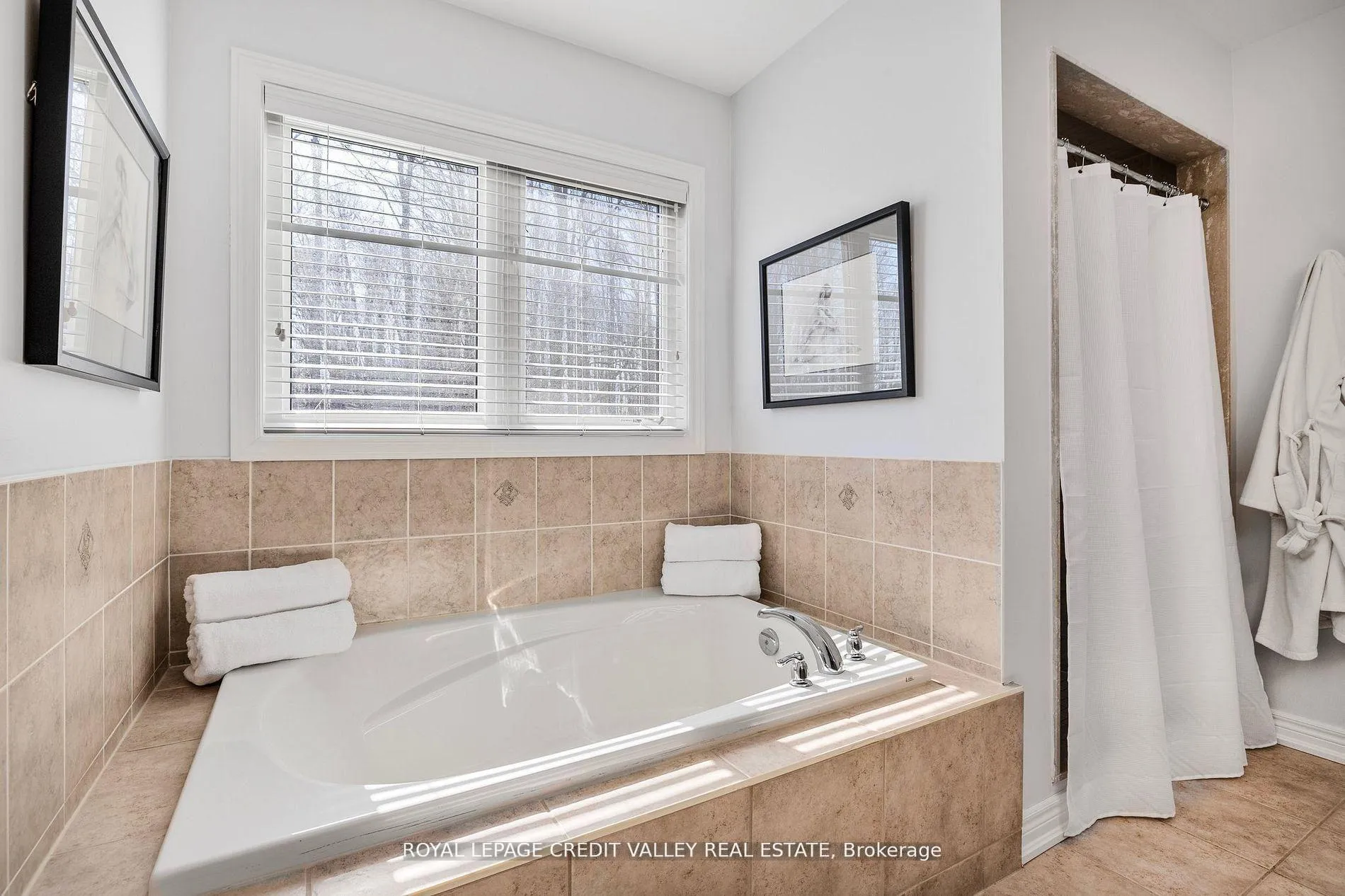 Photo 39 of 14 Larande Crt, Brampton, Bram West — HOMEH