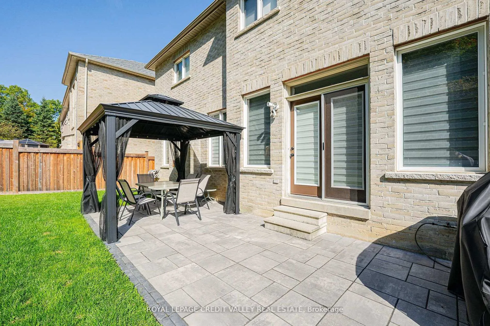 Photo 44 of 14 Larande Crt, Brampton, Bram West — HOMEH