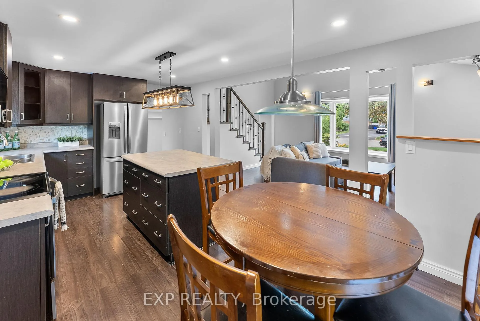 Photo 13 of 6937 Waterloo Dr, Niagara Falls, Casey — HOMEH