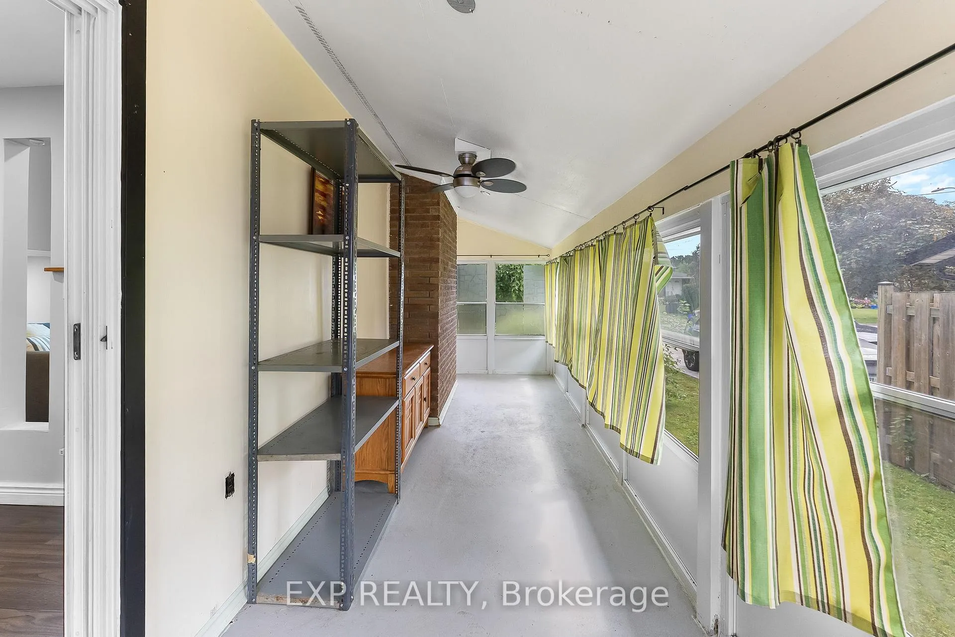 Photo 15 of 6937 Waterloo Dr, Niagara Falls, Casey — HOMEH