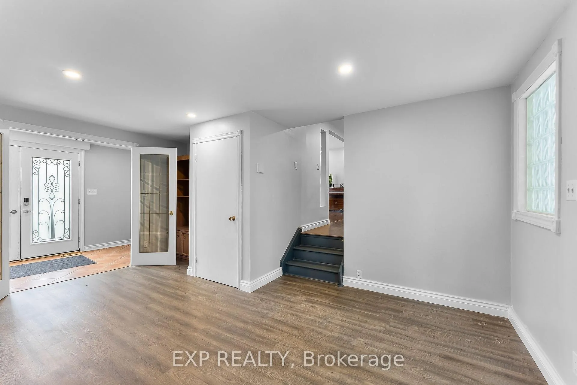 Photo 17 of 6937 Waterloo Dr, Niagara Falls, Casey — HOMEH