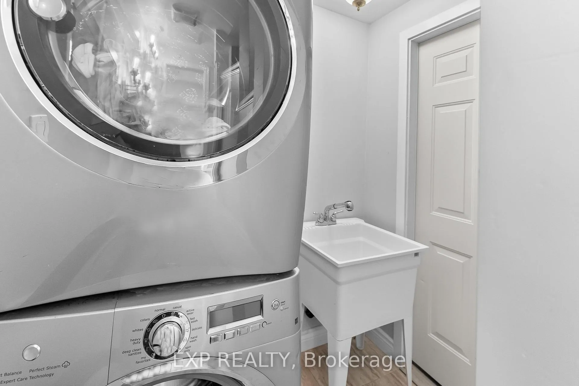 Photo 20 of 6937 Waterloo Dr, Niagara Falls, Casey — HOMEH