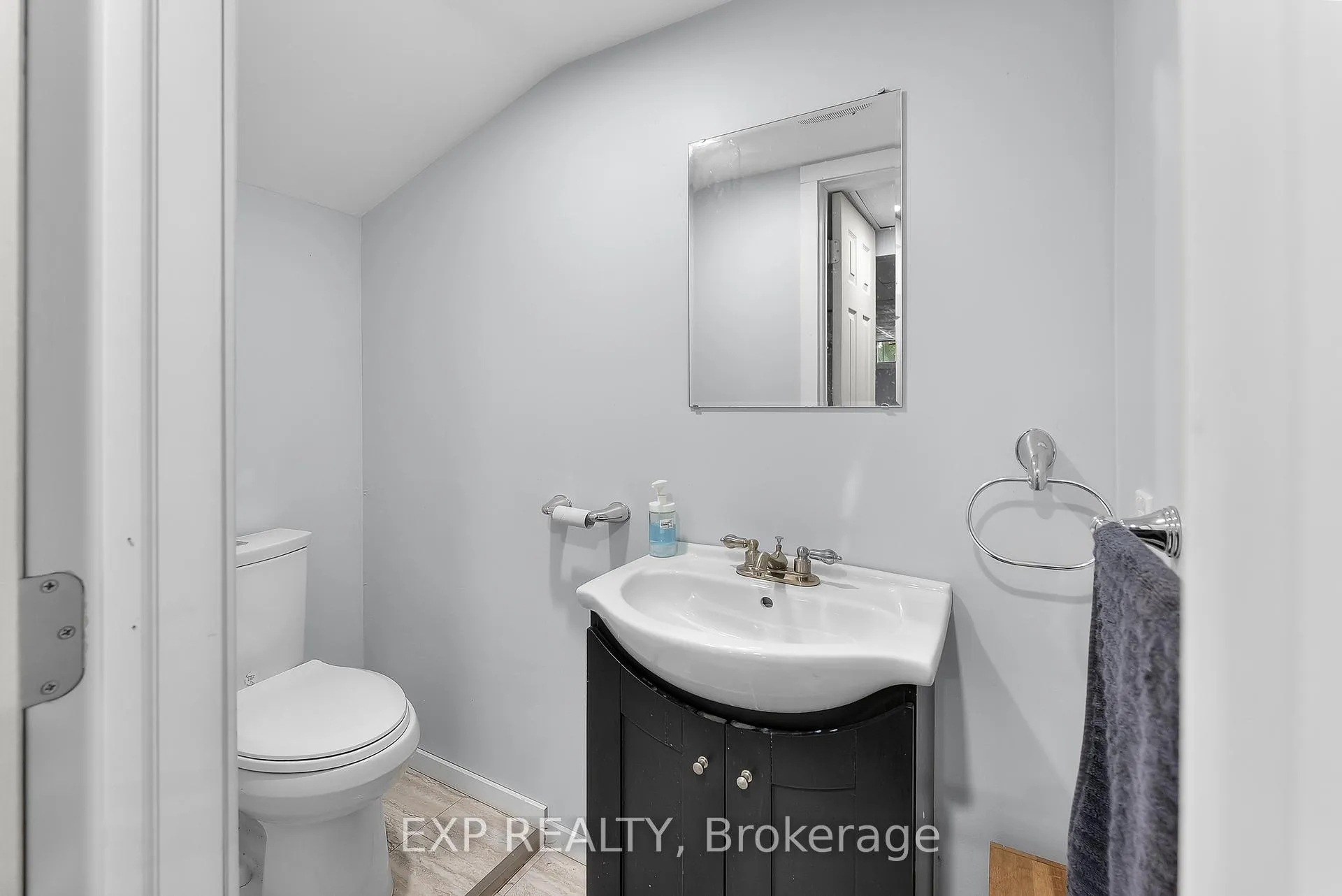 Photo 31 of 6937 Waterloo Dr, Niagara Falls, Casey — HOMEH