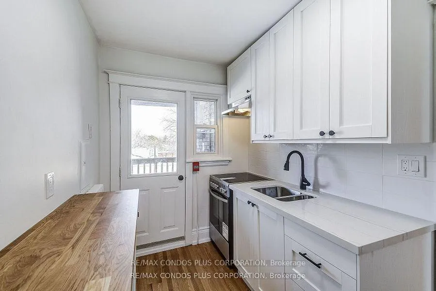 Photo 9 of Unit 5, 4 North Oval St, Hamilton, Westdale — HOMEH