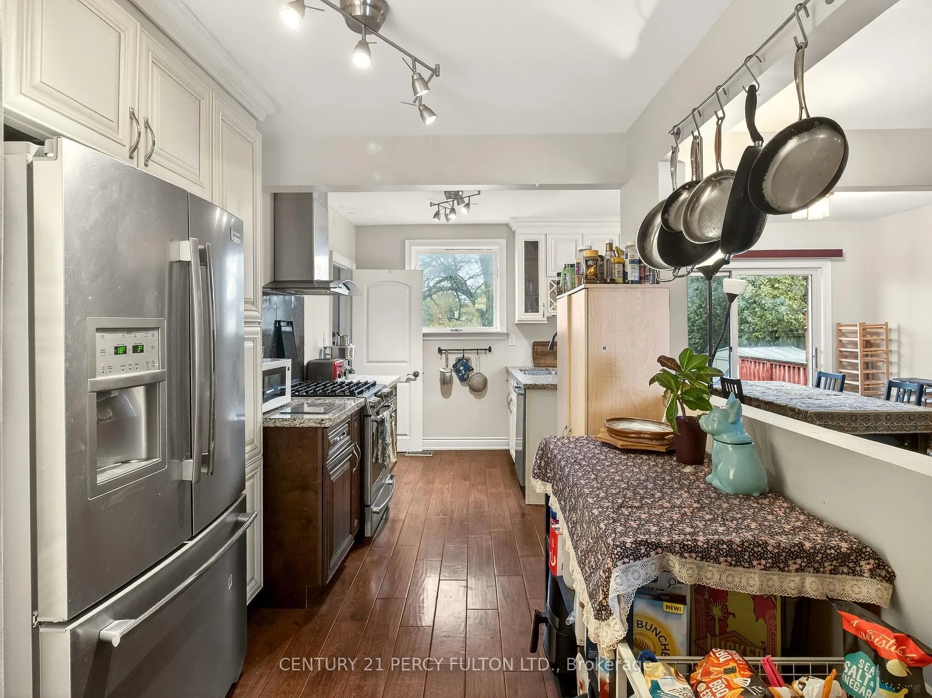 Photo 7 of 840 Bem Ave, Pickering, Bay Ridges — HOMEH