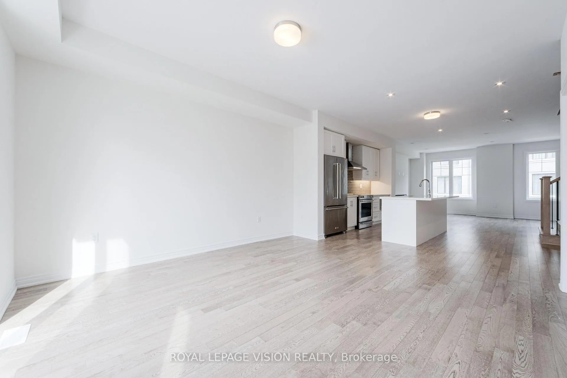 Photo 13 of 24 Folcroft St, Brampton, Credit Valley — HOMEH
