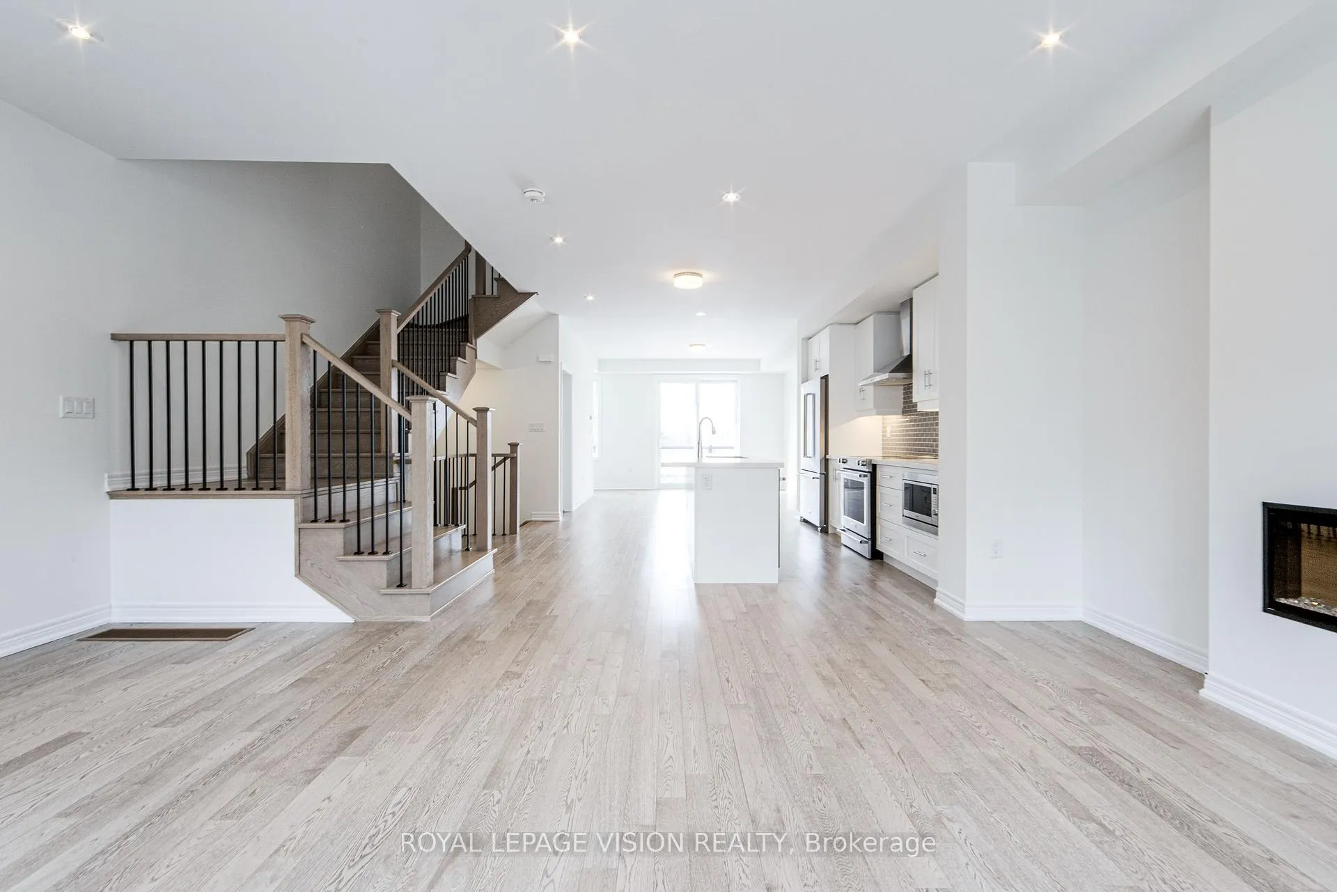 Photo 23 of 24 Folcroft St, Brampton, Credit Valley — HOMEH