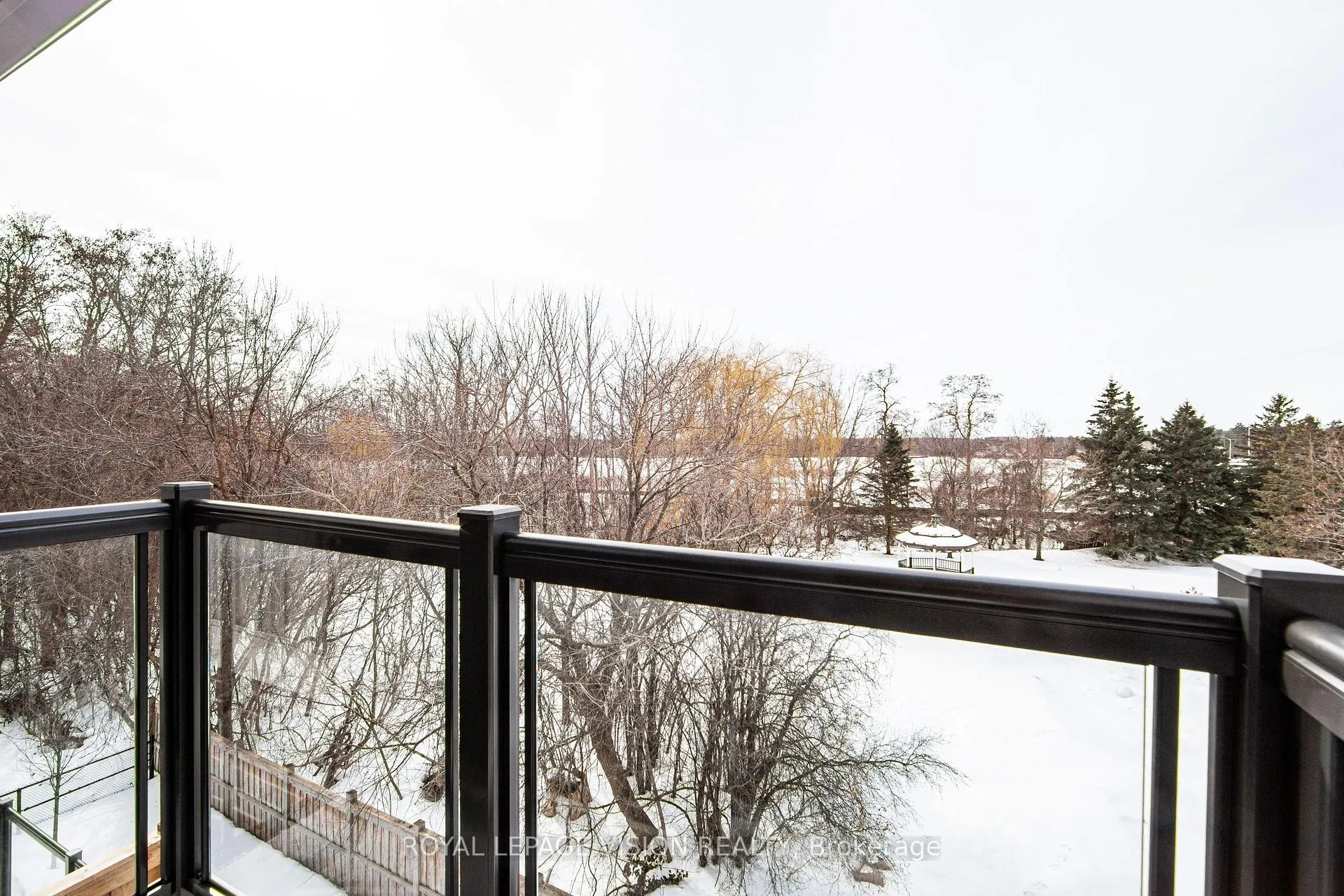 Photo 34 of 24 Folcroft St, Brampton, Credit Valley — HOMEH