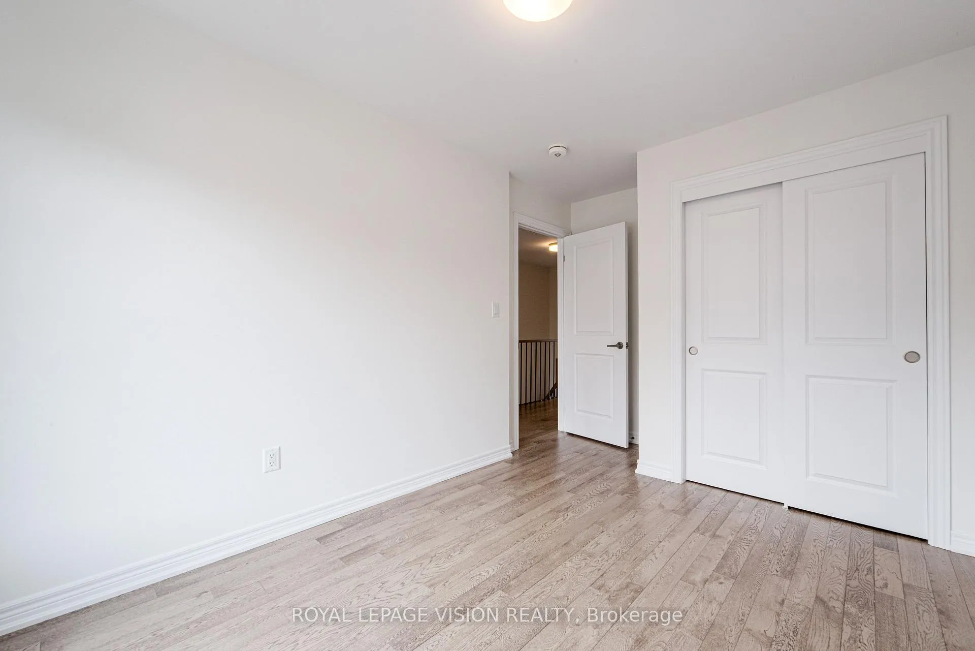 Photo 37 of 24 Folcroft St, Brampton, Credit Valley — HOMEH