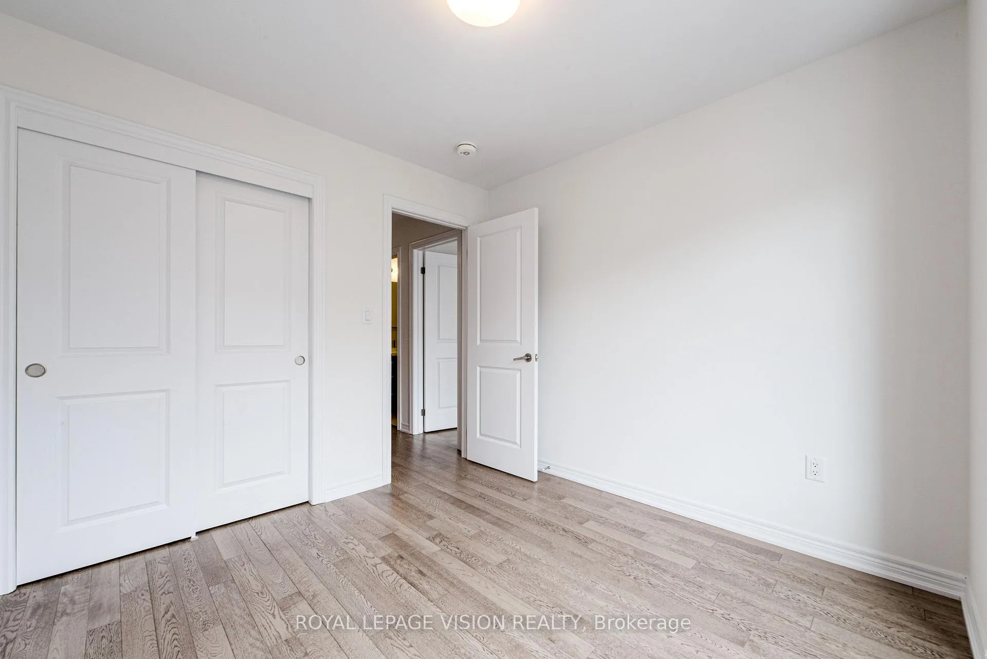 Photo 40 of 24 Folcroft St, Brampton, Credit Valley — HOMEH