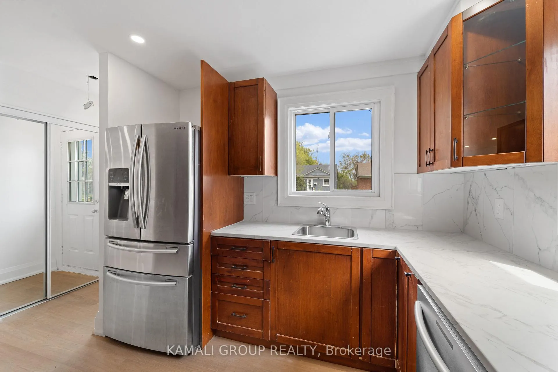 Photo 9 of Unit main, 76 Admiral Rd, Ajax, South East — HOMEH