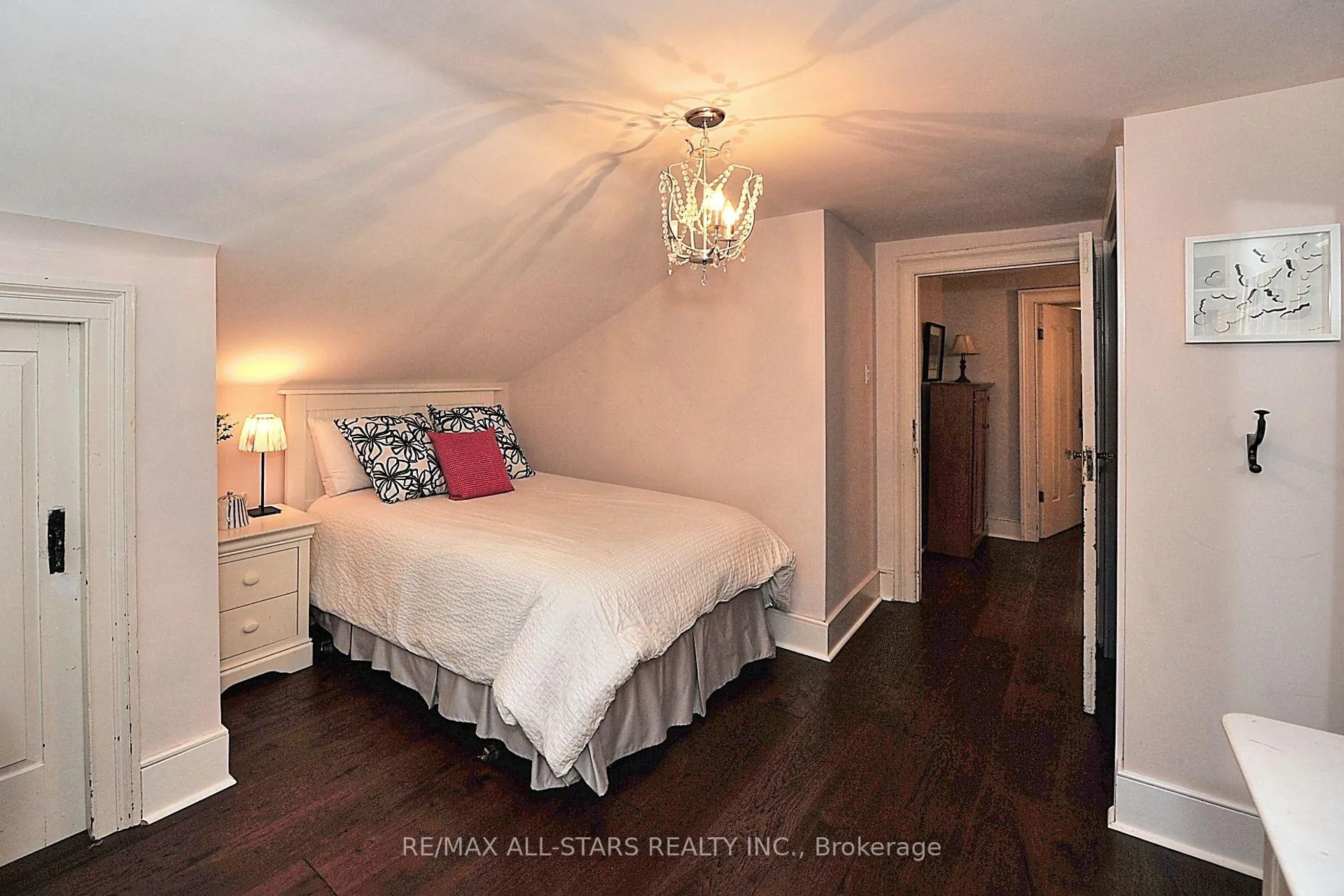 Photo 21 of 60 Meadowbrook Lane, Markham, Unionville — HOMEH