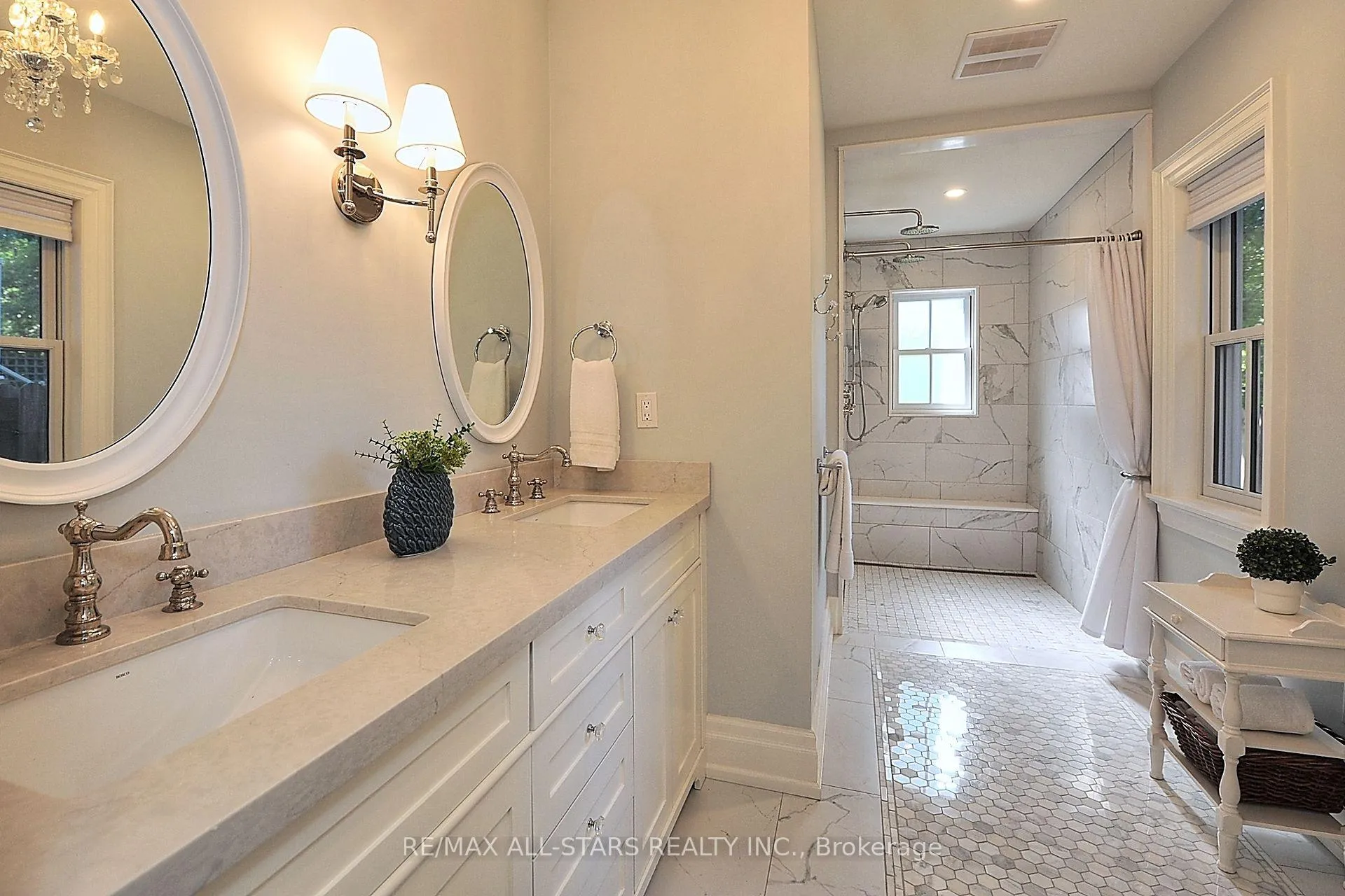 Photo 29 of 60 Meadowbrook Lane, Markham, Unionville — HOMEH