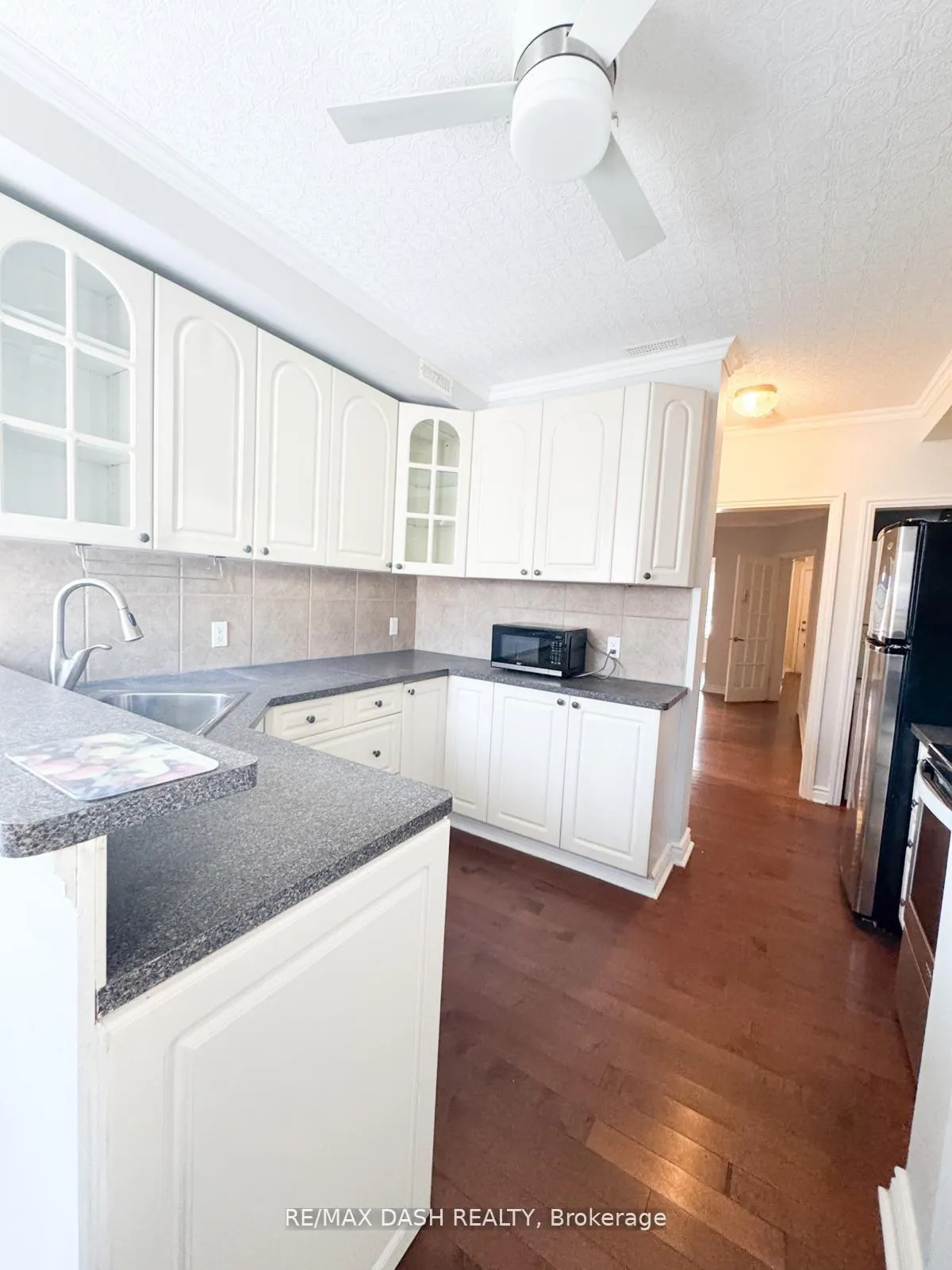 Photo 7 of Unit main-floor, 1529 Queen St E, Toronto, Greenwood-Coxwell — HOMEH