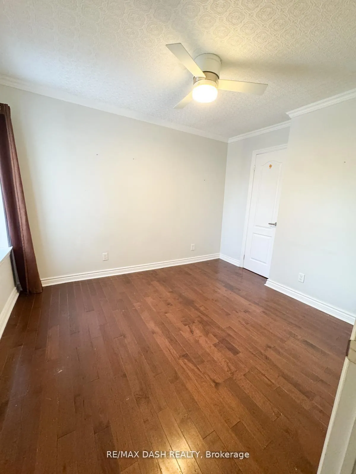 Photo 15 of Unit main-floor, 1529 Queen St E, Toronto, Greenwood-Coxwell — HOMEH