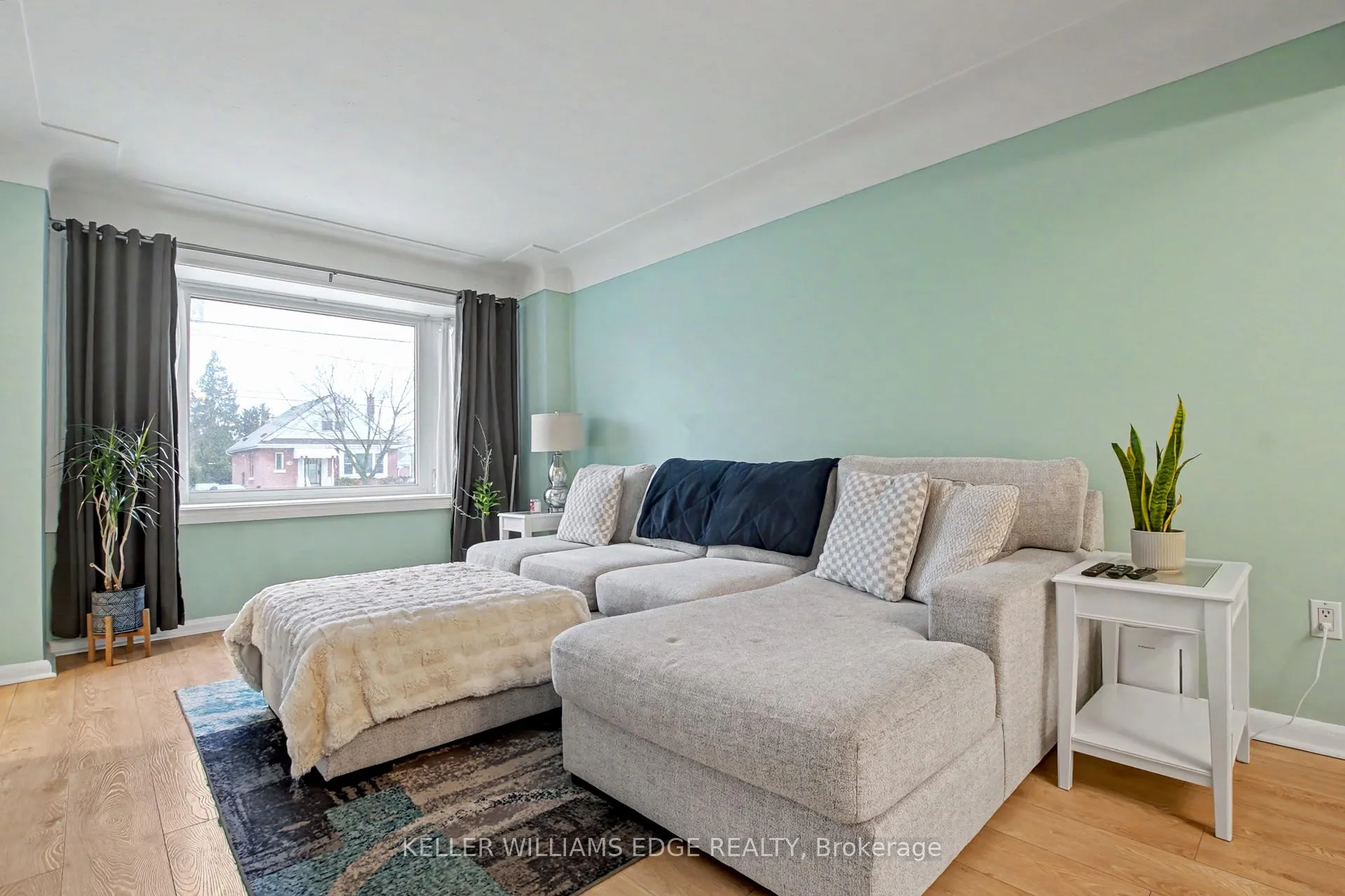 Photo 4 of 179 Parkdale Ave S, Hamilton, Glenview — HOMEH