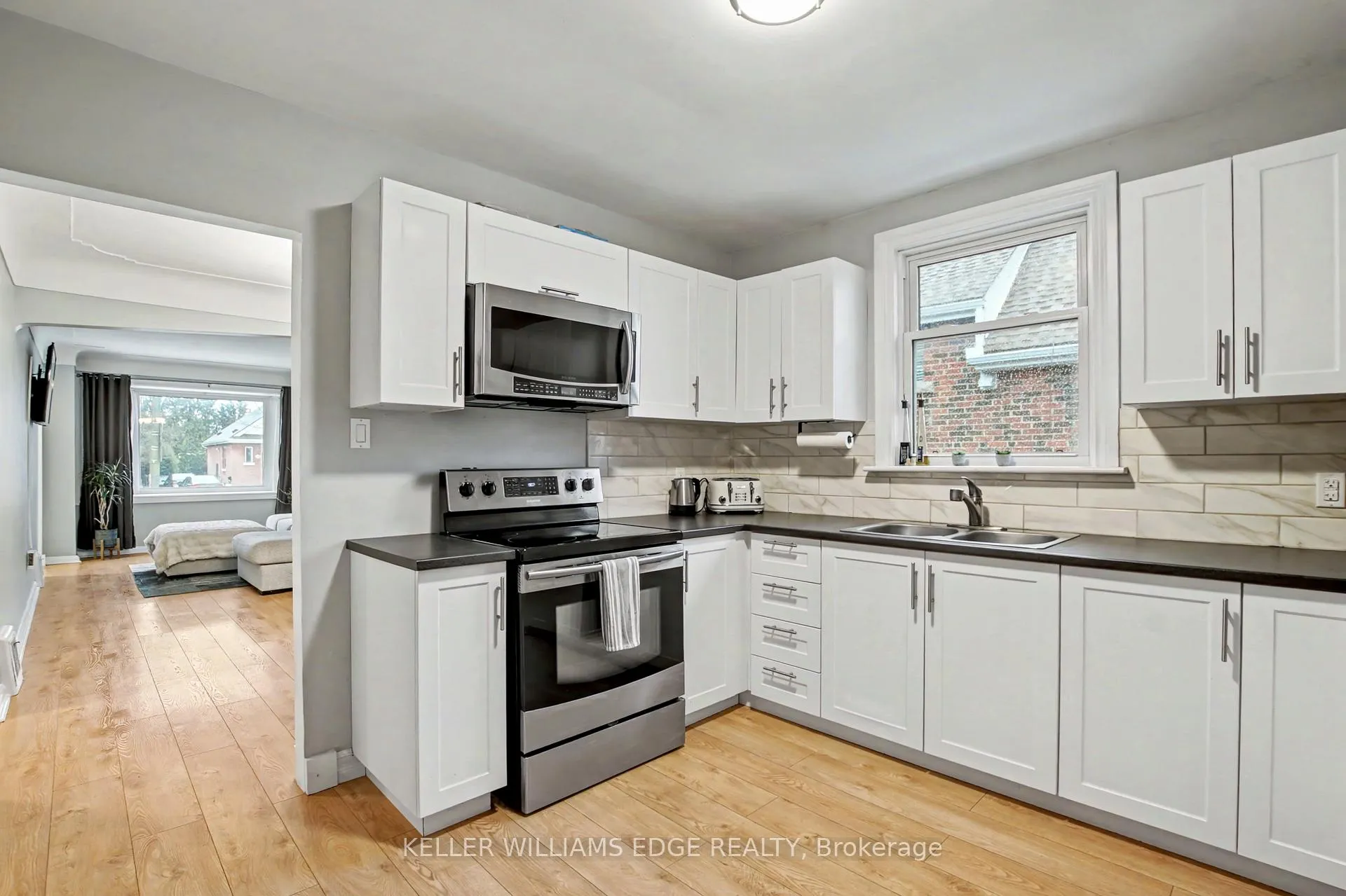 Photo 7 of 179 Parkdale Ave S, Hamilton, Glenview — HOMEH
