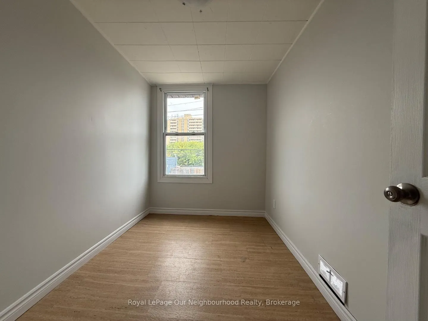Photo 18 of 514 Cannon St E, Hamilton, Gibson — HOMEH