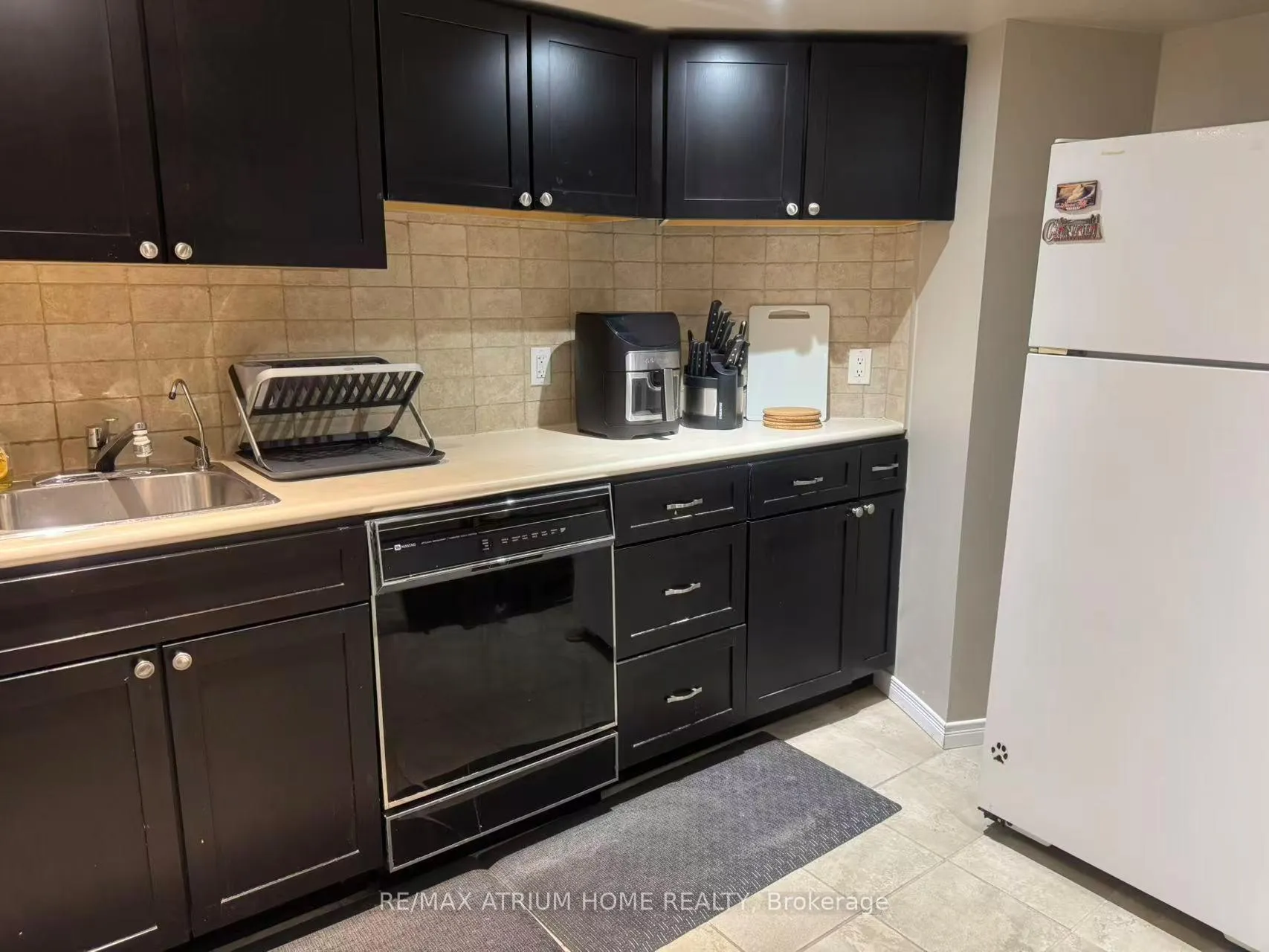 Photo 11 of 52 Loring (basement) Cres, Markham, Unionville — HOMEH