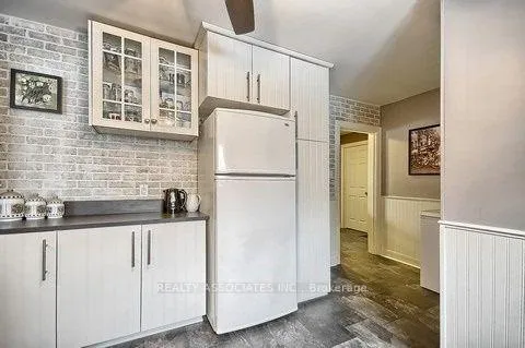 Photo 11 of 20 King St, Georgina, Sutton & Jackson's Point — HOMEH